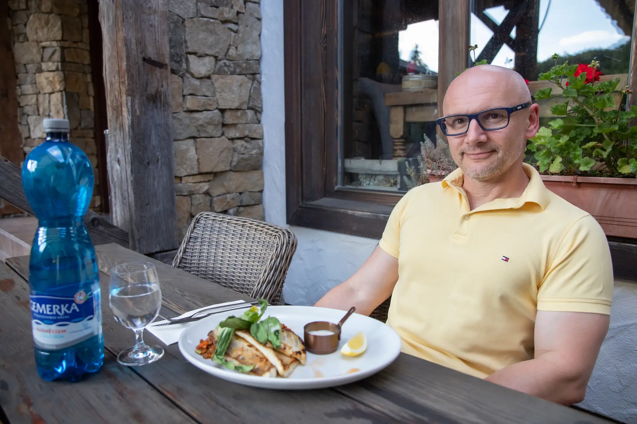 Dobrou prevenciou na kardiovaskulárne ochorenia je dostatočný prísun omega 3 mastných kyselín v rybách a magnézia s kalciom v minerálnej vode.
