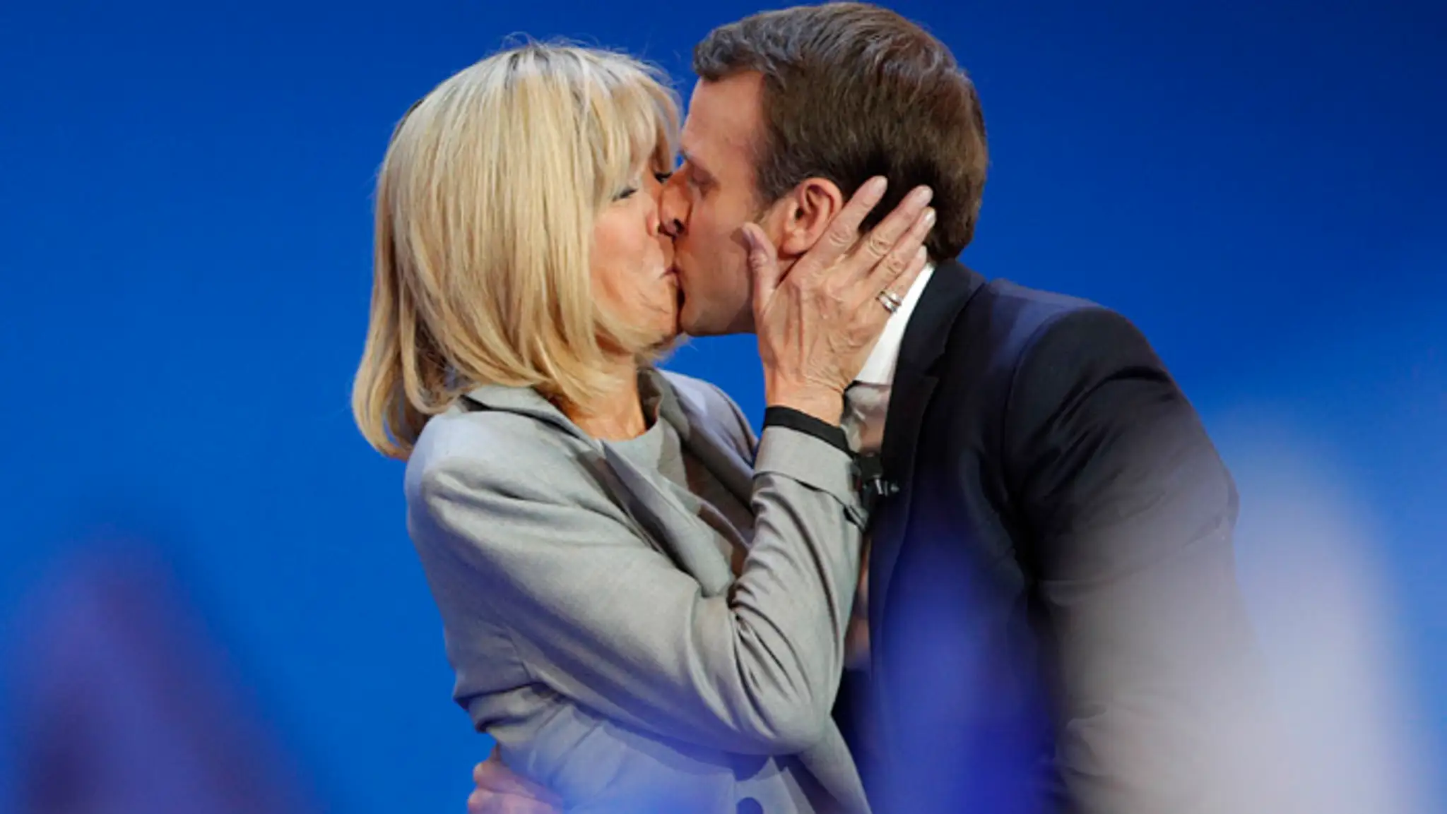 Macron s manželkou Brigitte.