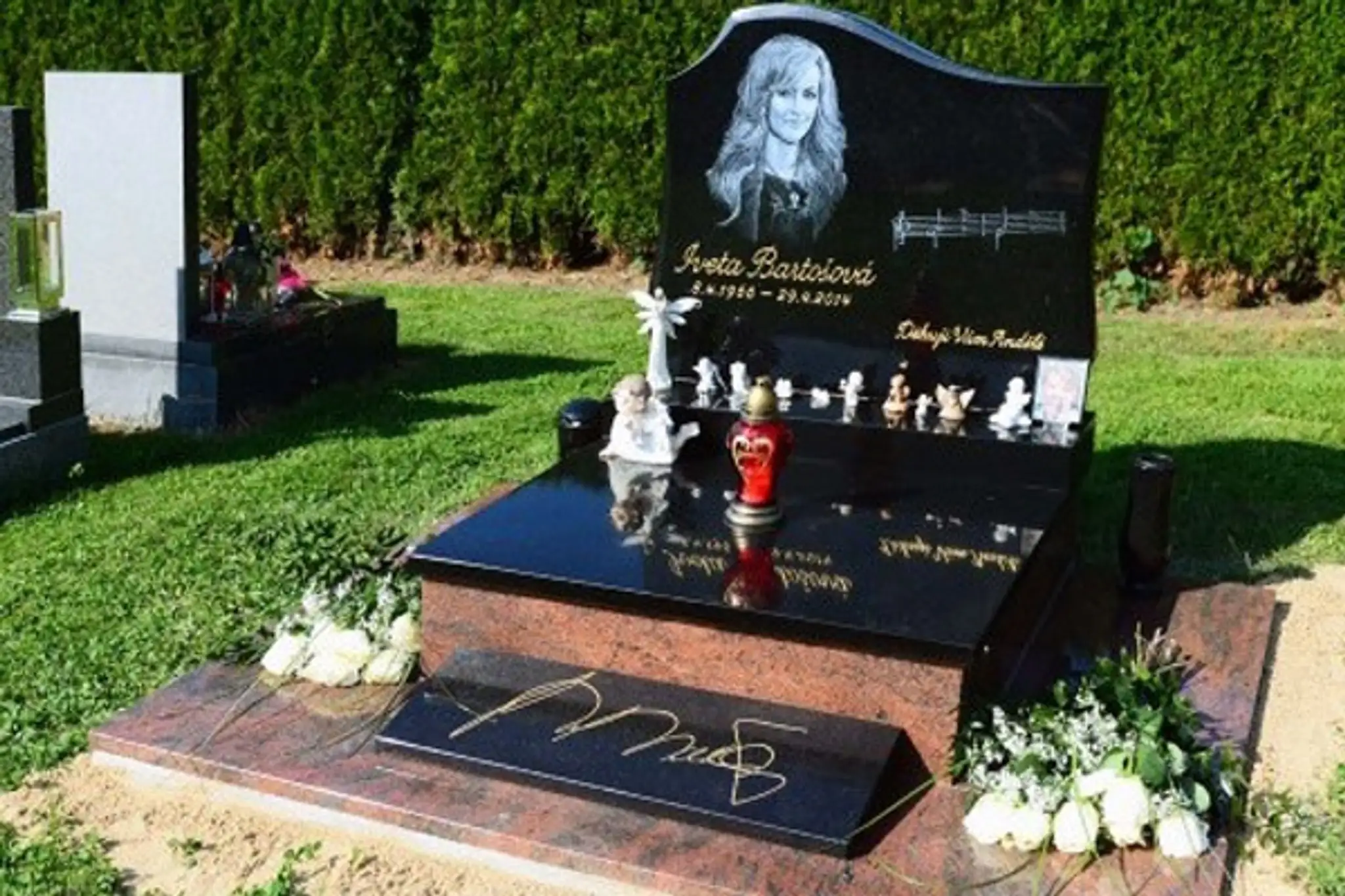 Tu bude odpočívať Iveta Bartošová