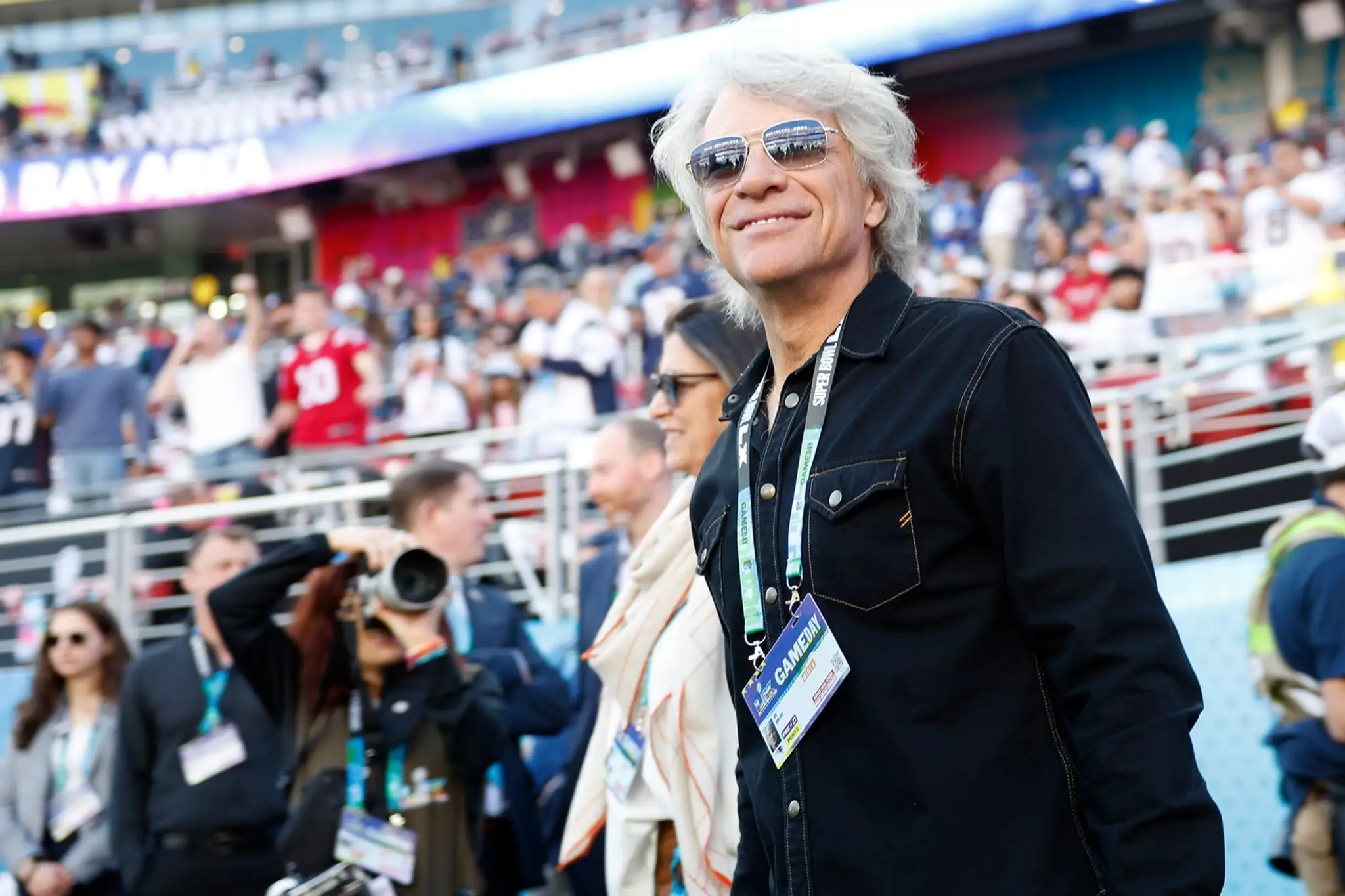 Jon Bon Jovi sa objavil na Super Bowle.