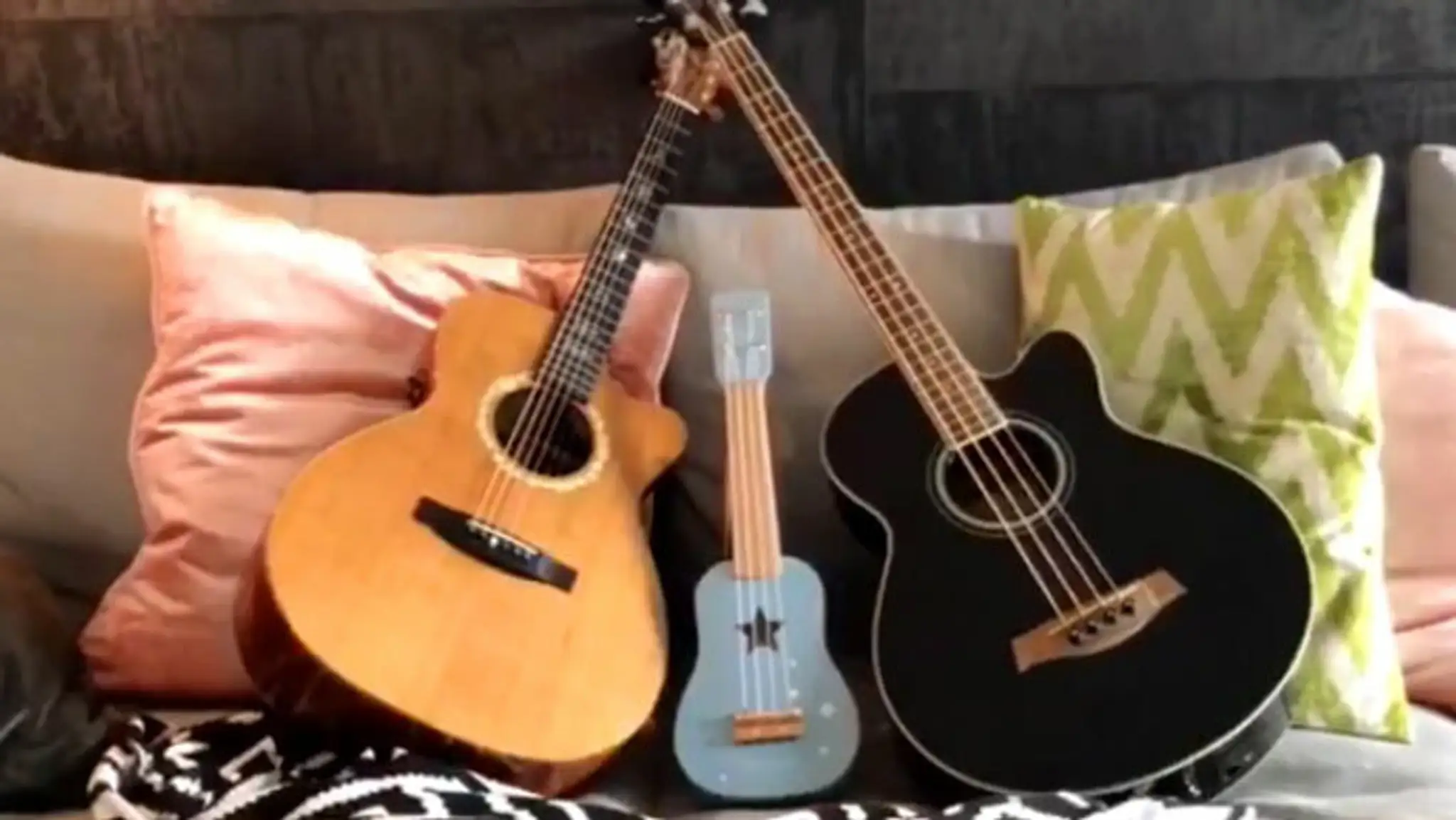 Dve gitary a malé ukulele... Známy spevák bude po prvý raz otcom!