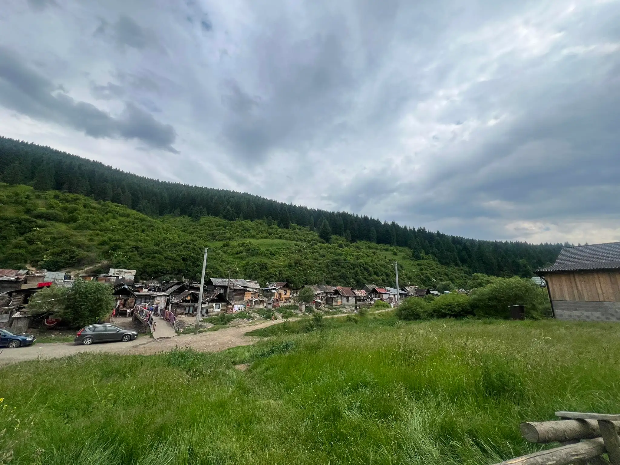 Nestabilný svah nad rómskou osadou v Kolačkove