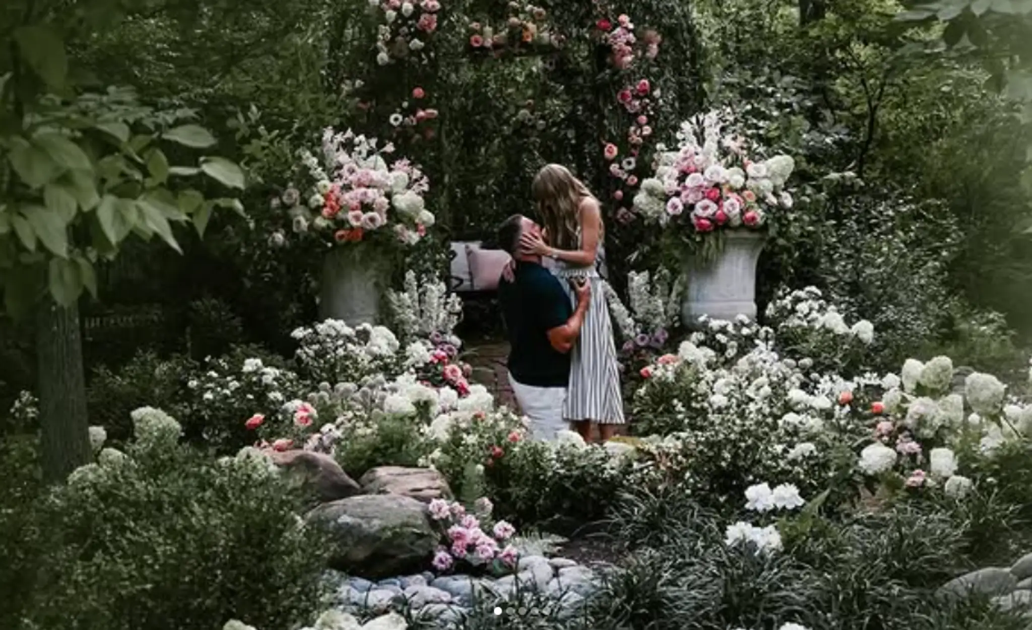 Taylor Swift a Travis Kelce sa zasnúbili