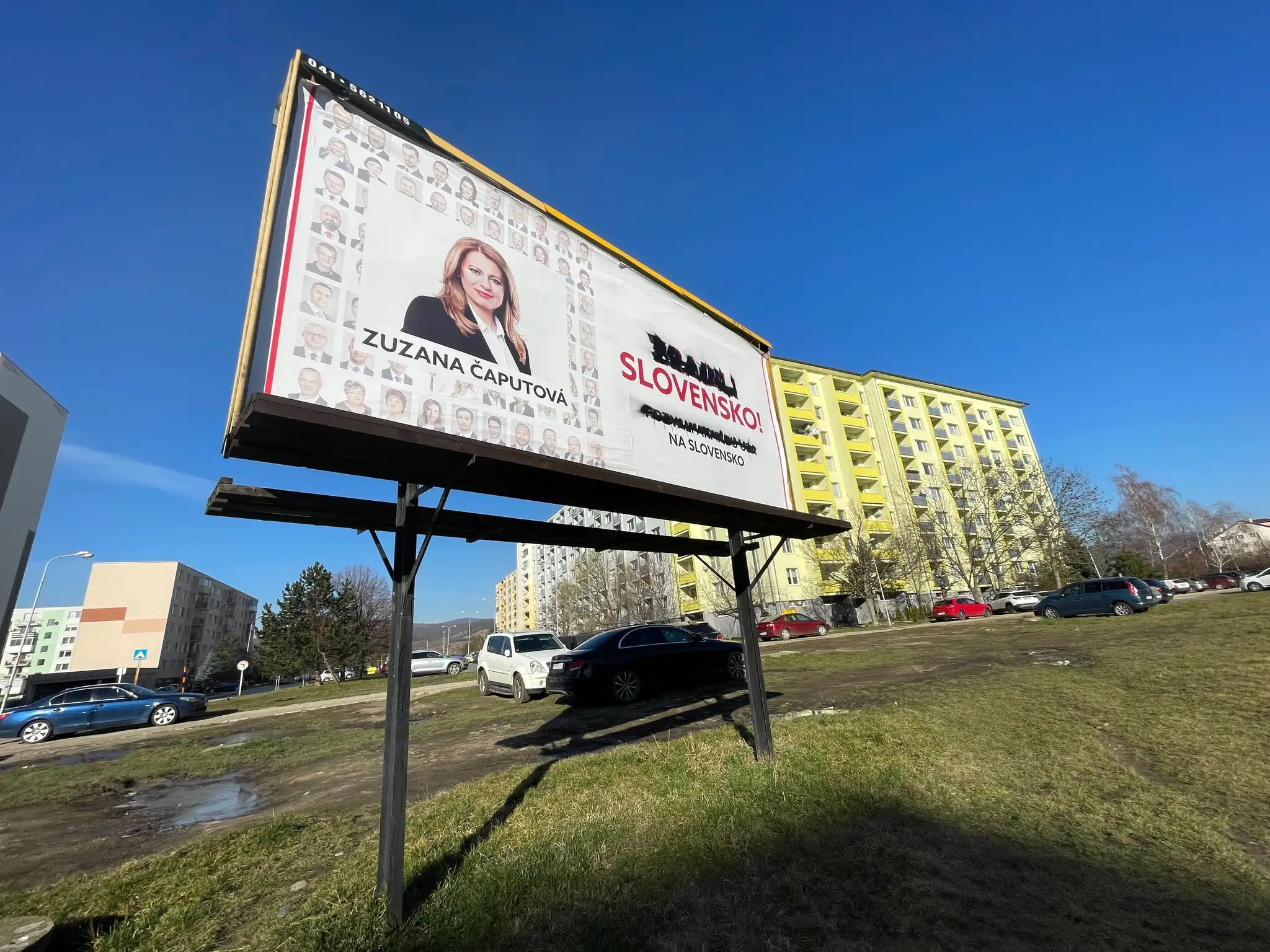 Bilbord so Zuzanou Čaputovou.