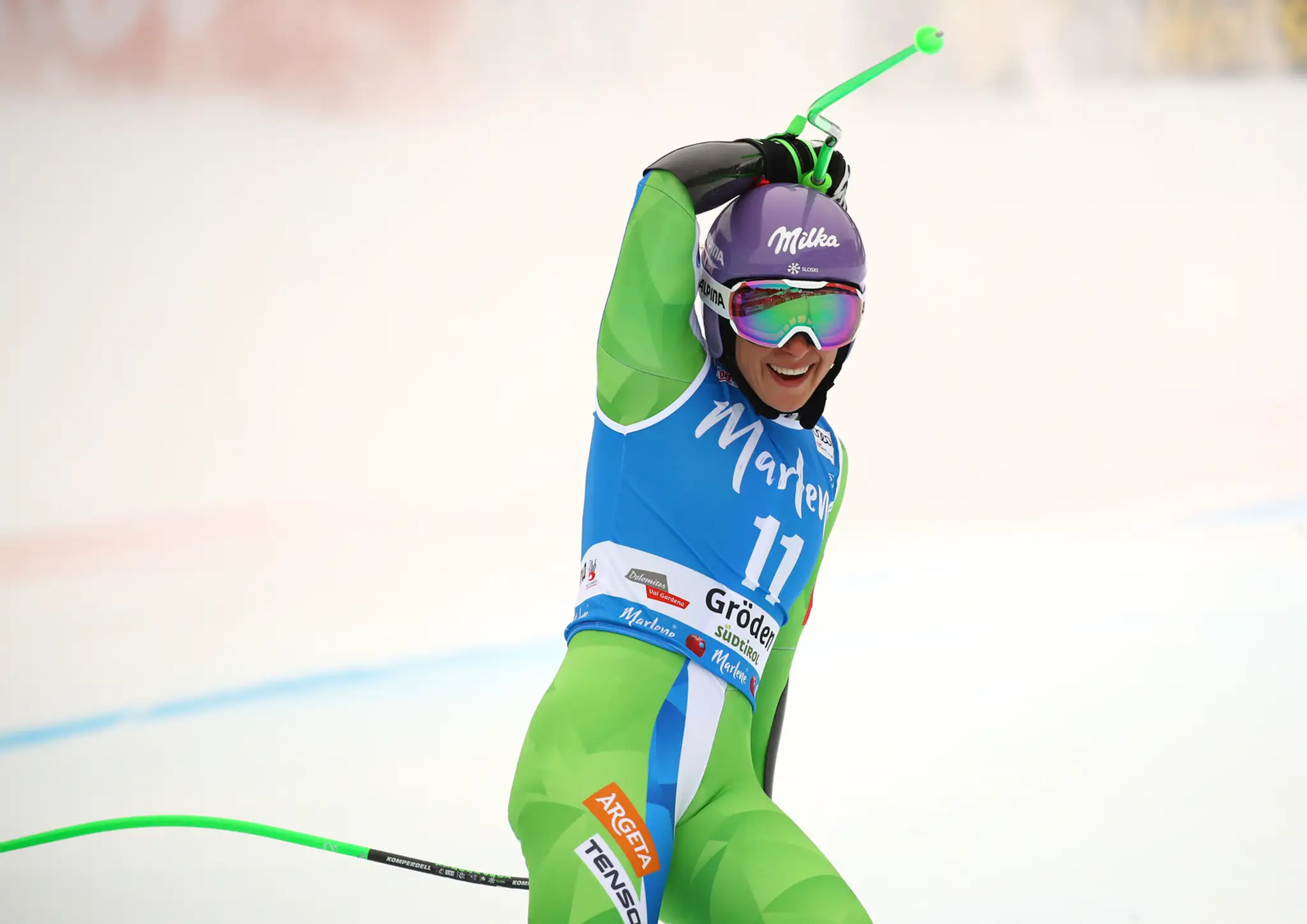 Alpská lyžiarka Ilka Štuhecová reaguje v cieli super-G vo Val Gardene.