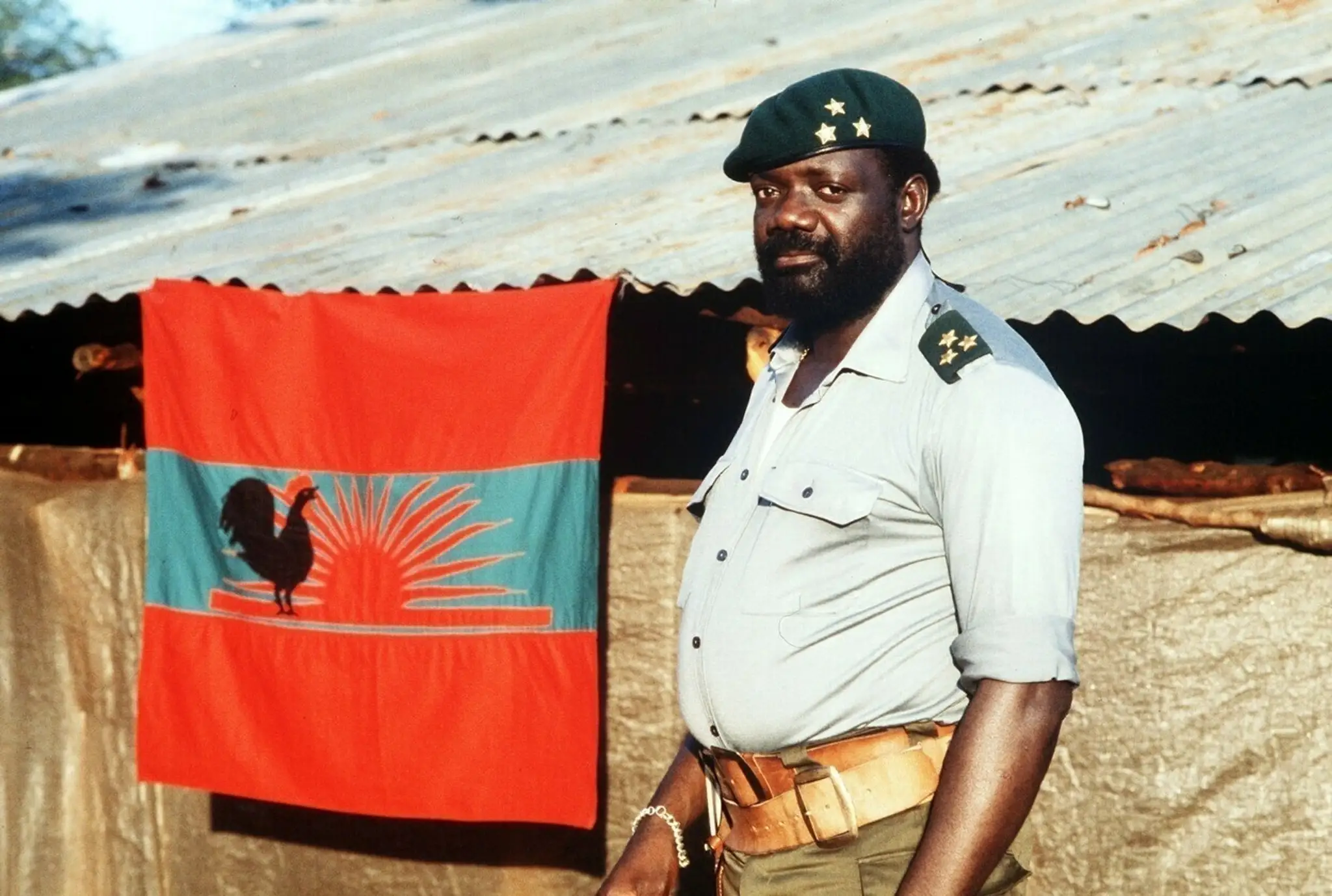 Veliteľ UNITA Jonas Savimbi na archívnej s nímke z roku 1982.