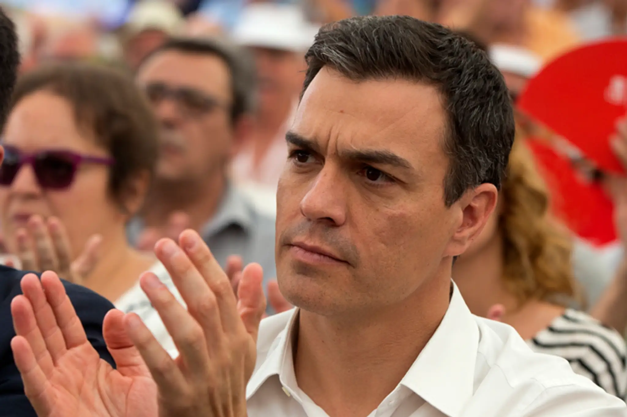 Líder španielskych socialistov Pedro Sanchez.