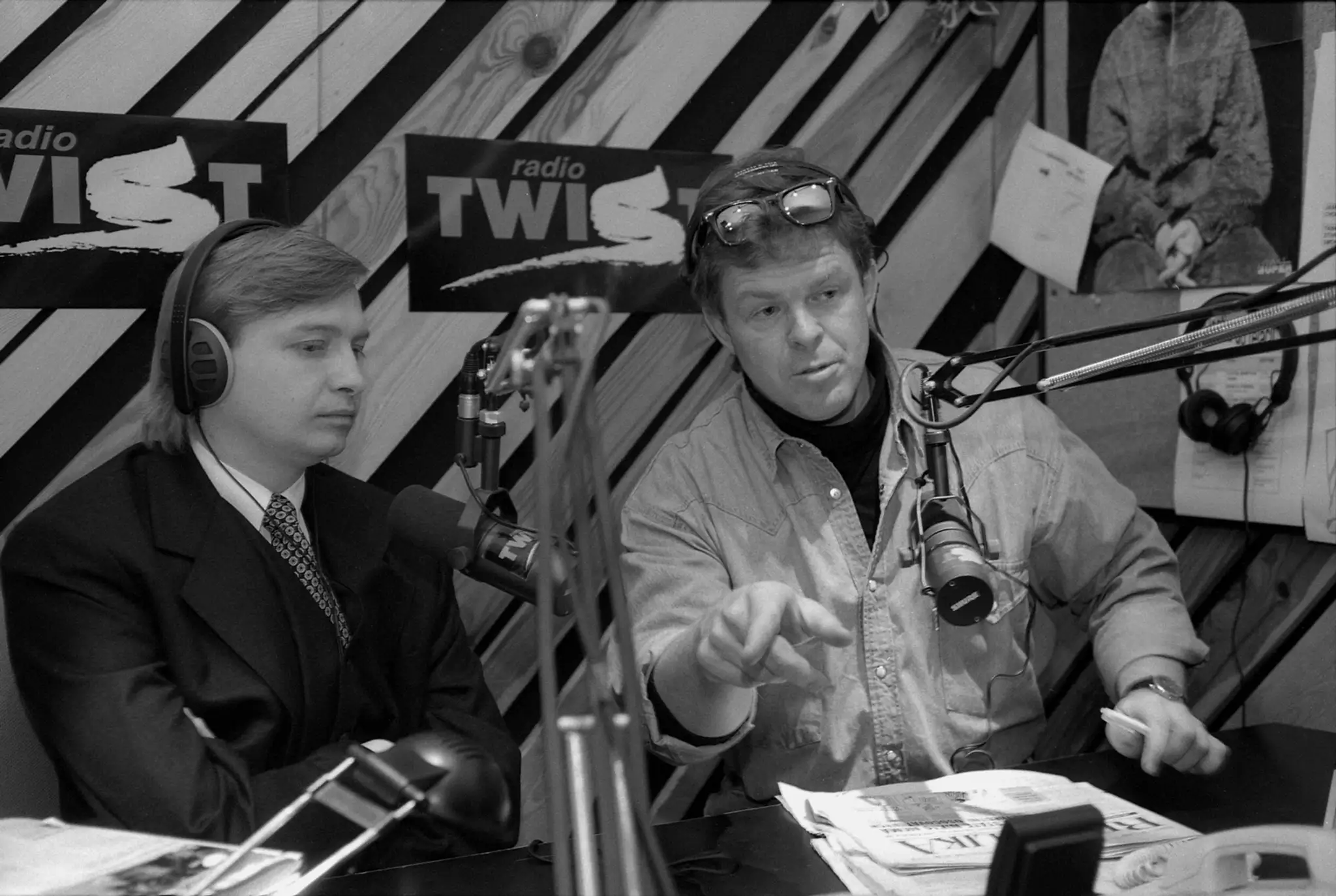 Na archívnej snímke z 26. februára 1996 Michal Kováč mladší v Rádiu Twist v Bratislave.