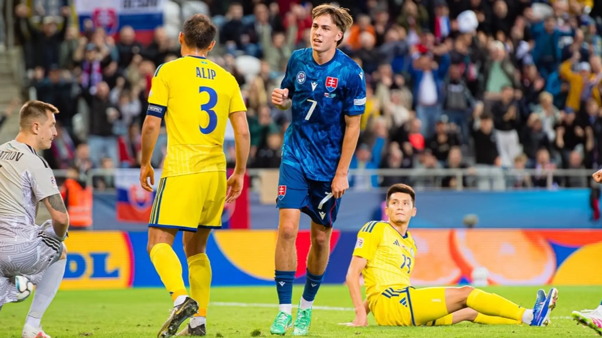 Najprv videli talent ako iné. Dnes pred nimi stojí 15-miliónová hviezda.