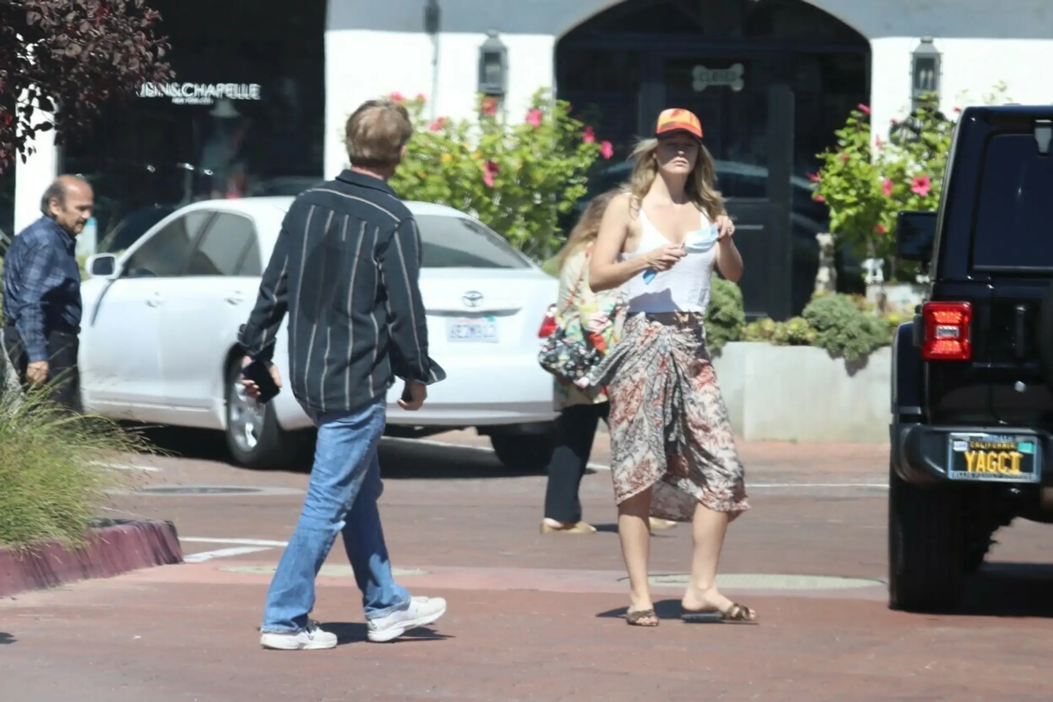 Sean Penn a Leila George na obede v Malibu