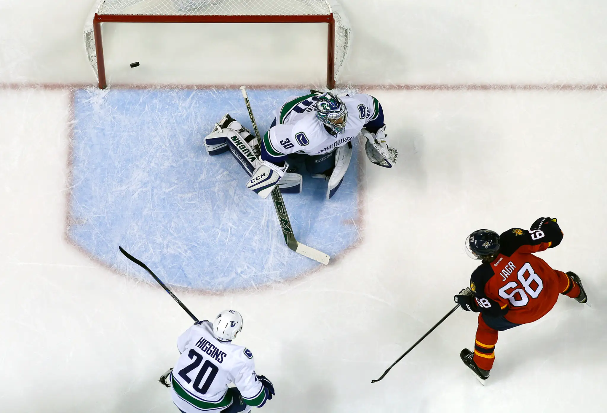 Jaromír Jágr strieľa svoj 732. gól v NHL.