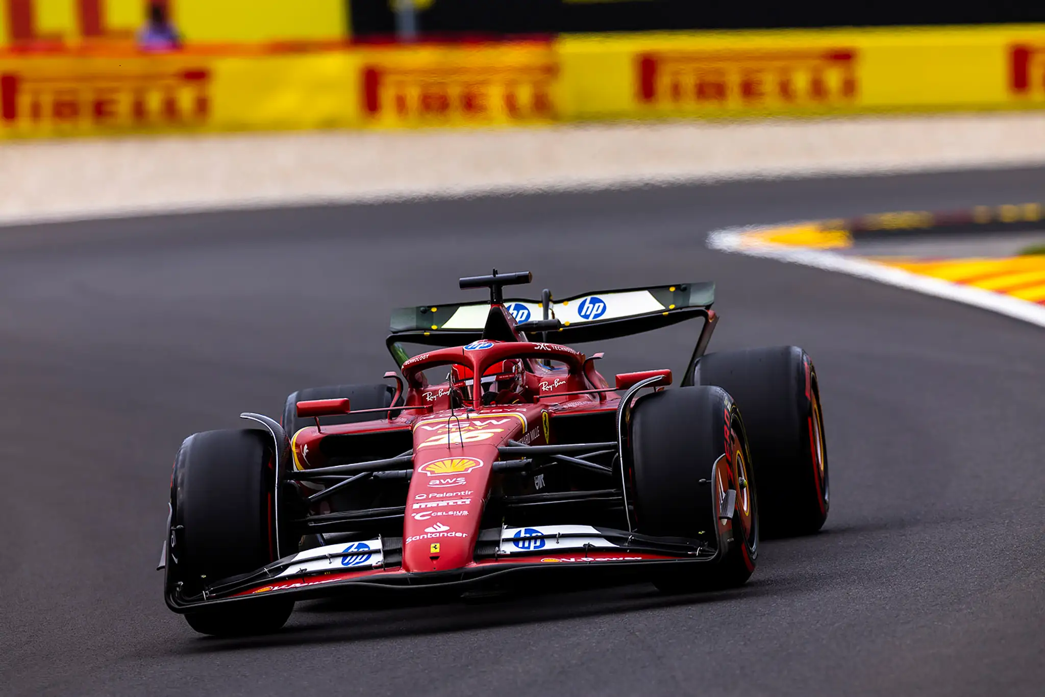Charles Leclerc na Ferrari.