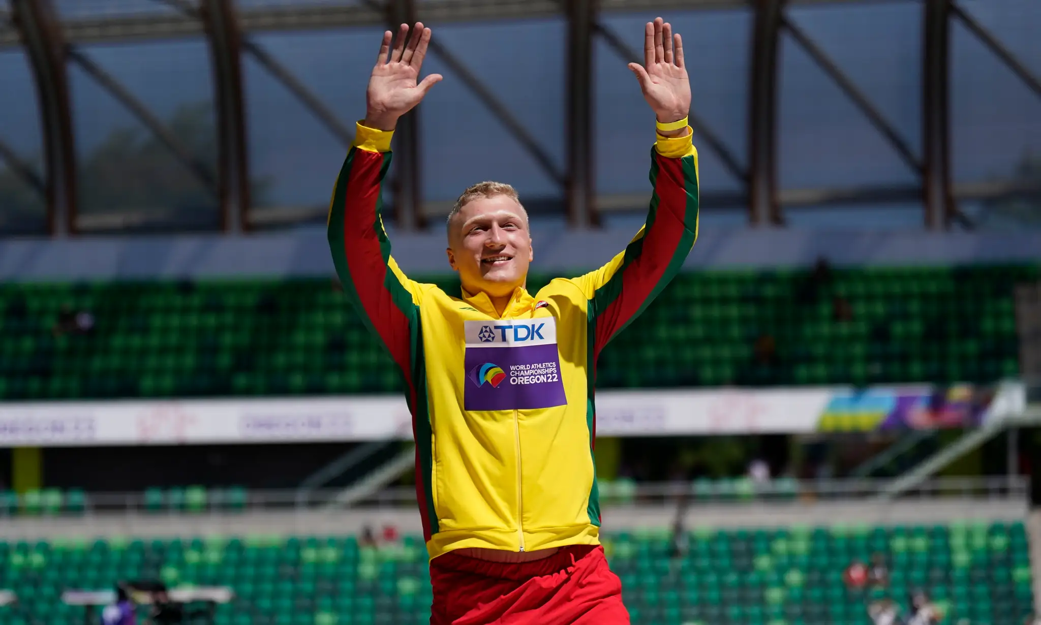 Na archívnej snímke zo 14. apríla 2024 litovský atlét Mykolas Alekna.