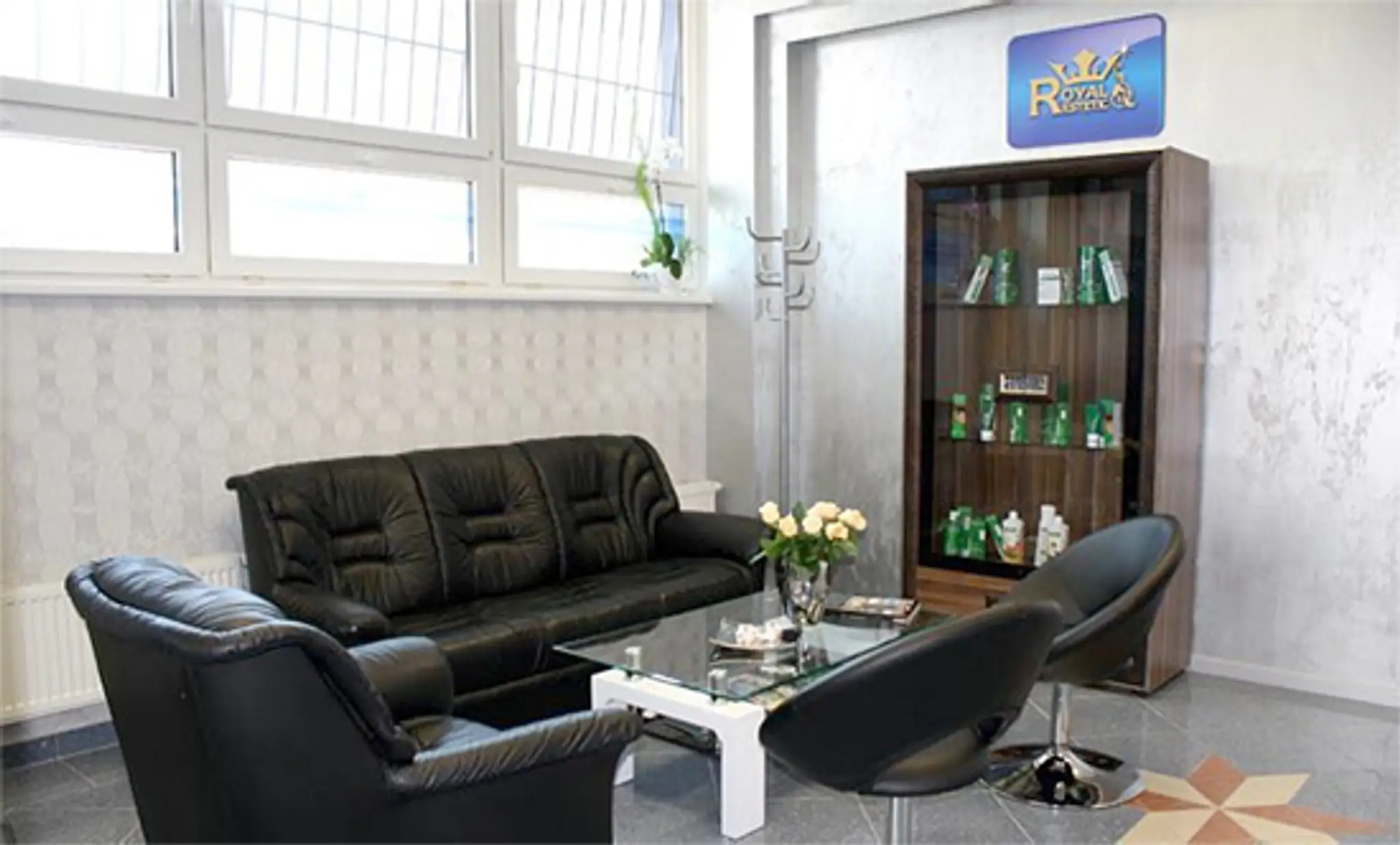 437_studio1.jpg