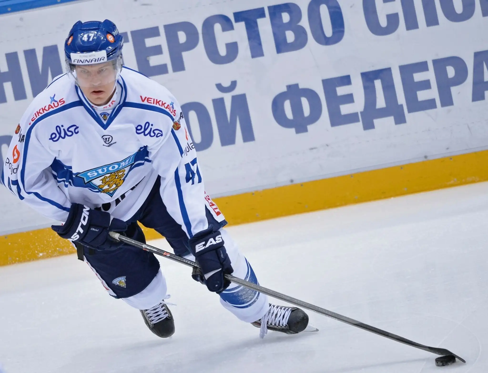 Teemu Ramstedt na rchívnej snímke z roku 2014 v drese fínskej reprezentácie..jpg