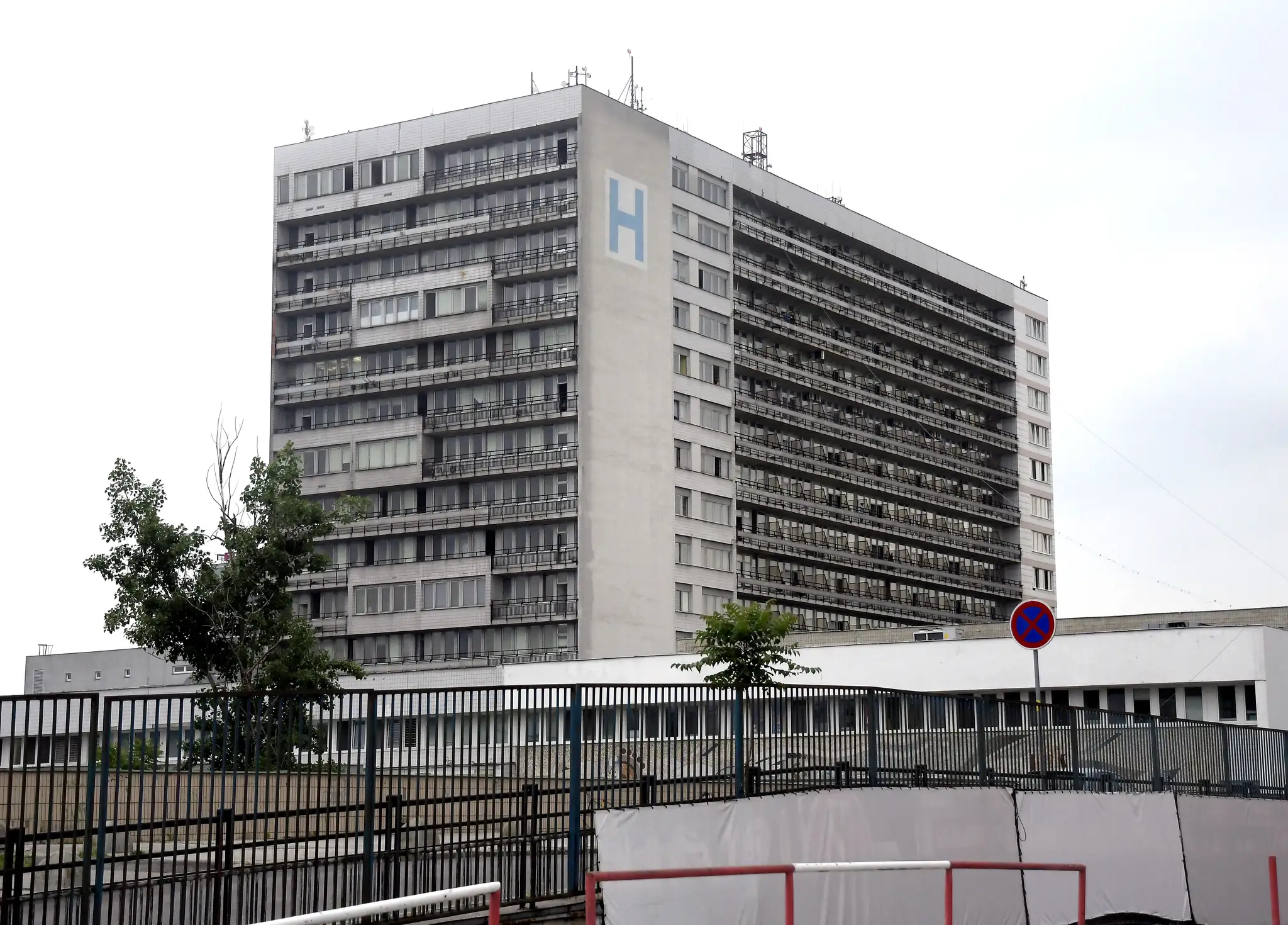 Univerzitná nemocnica Bratislava (UNB) v Ružinove.