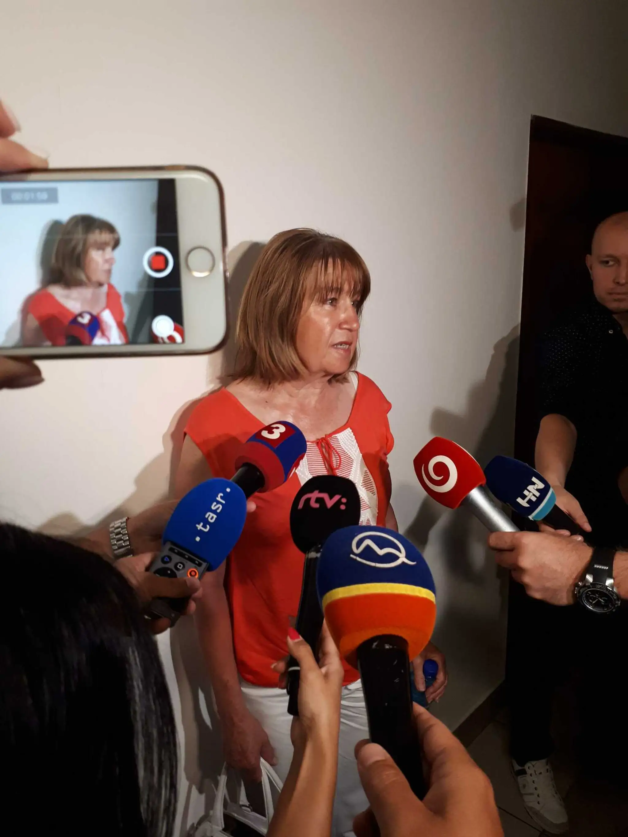 Odpílené ruky zo súsošia v obci Stráňavy pri Žiline.