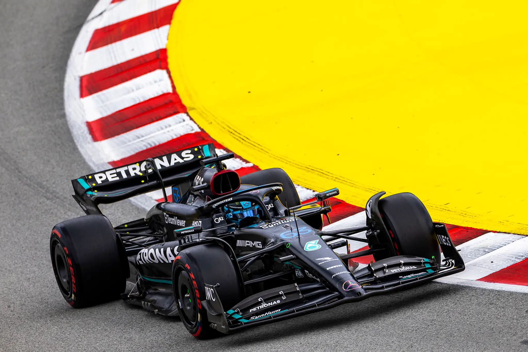 George Russell na Mercedese