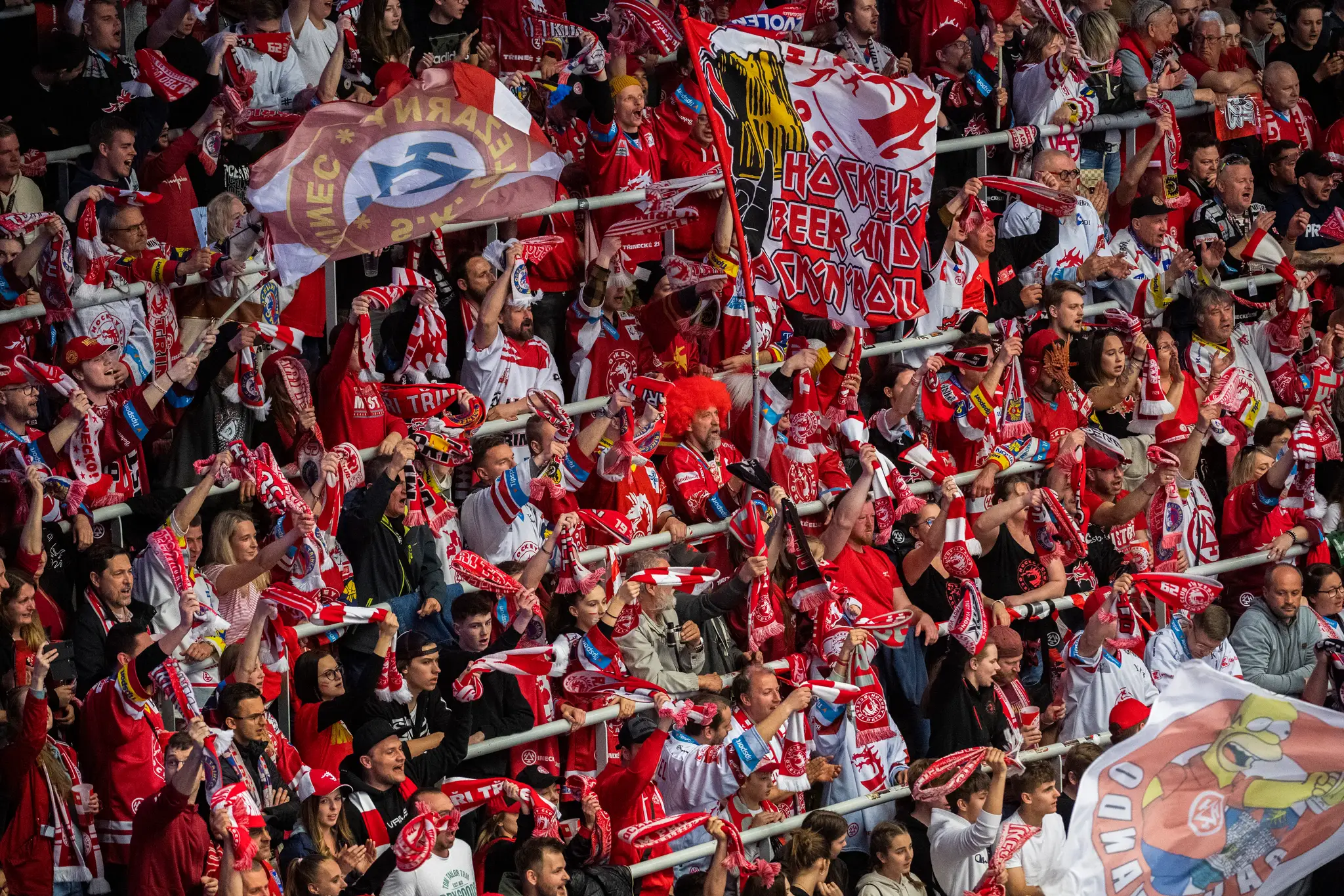 Fanúšikovia HC Oceláři Třinec