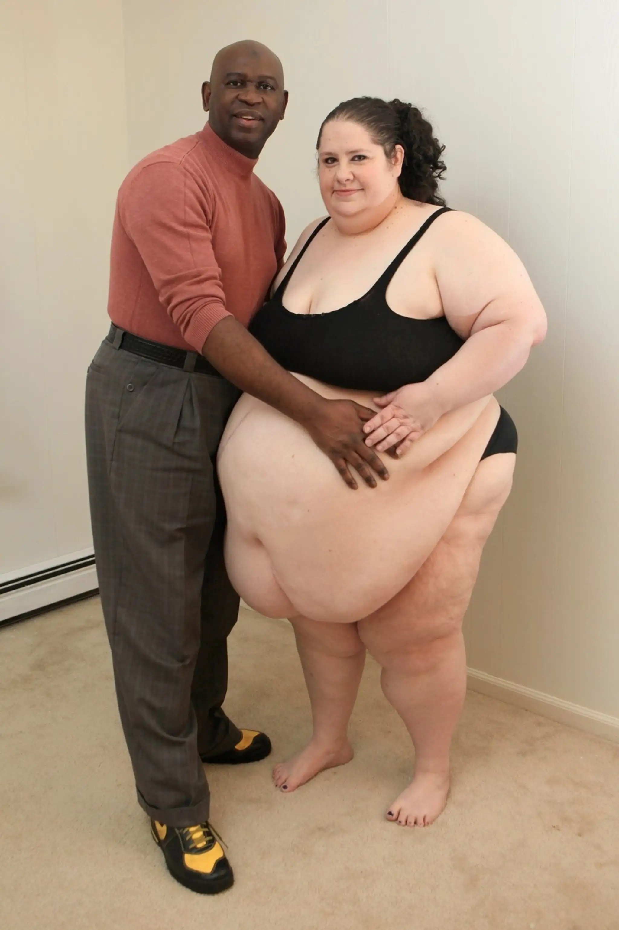 Donna Simpson (42) a jej priateľ Philipe Gouamba (49)