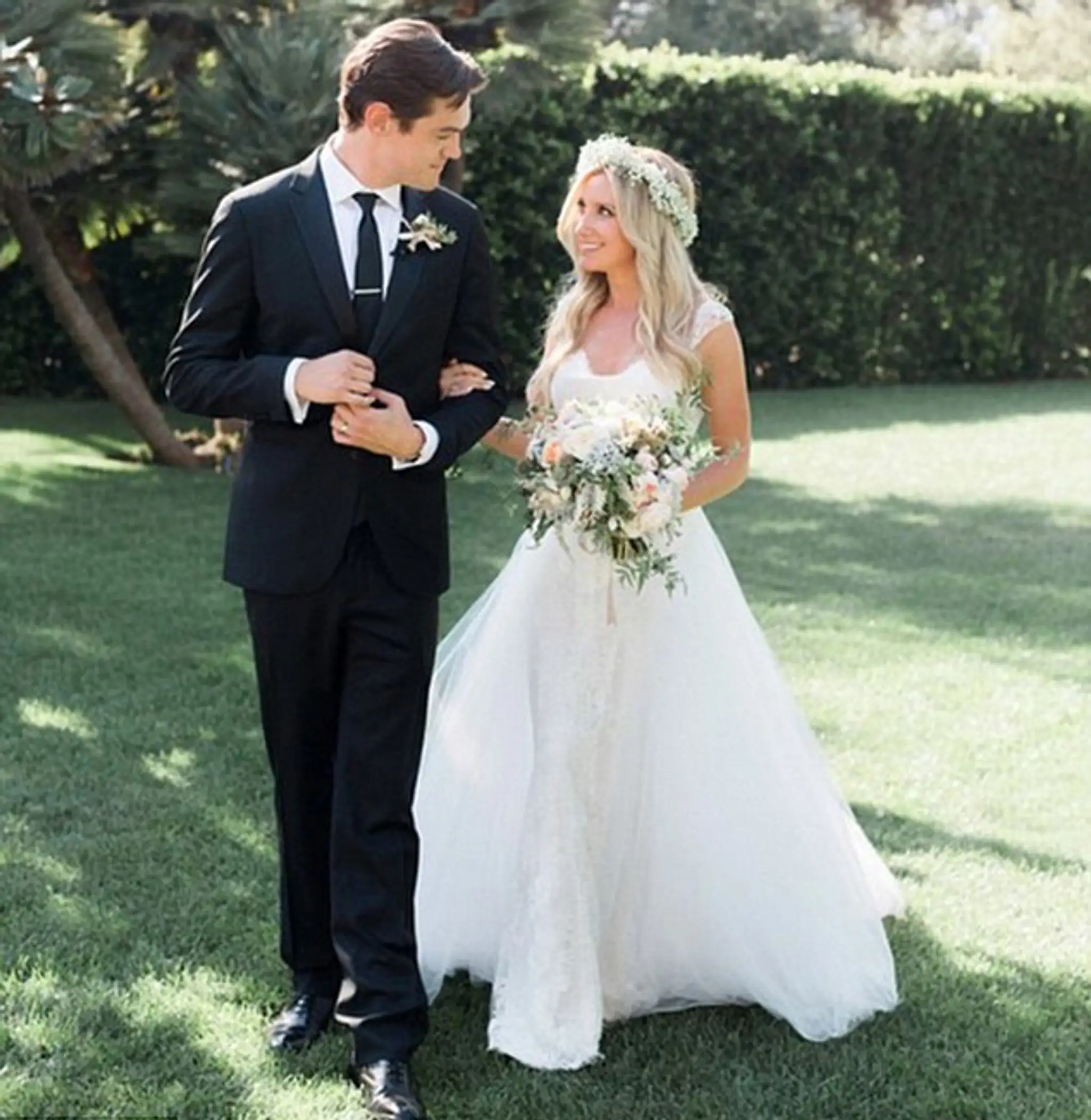 ashley1tisdale.jpg