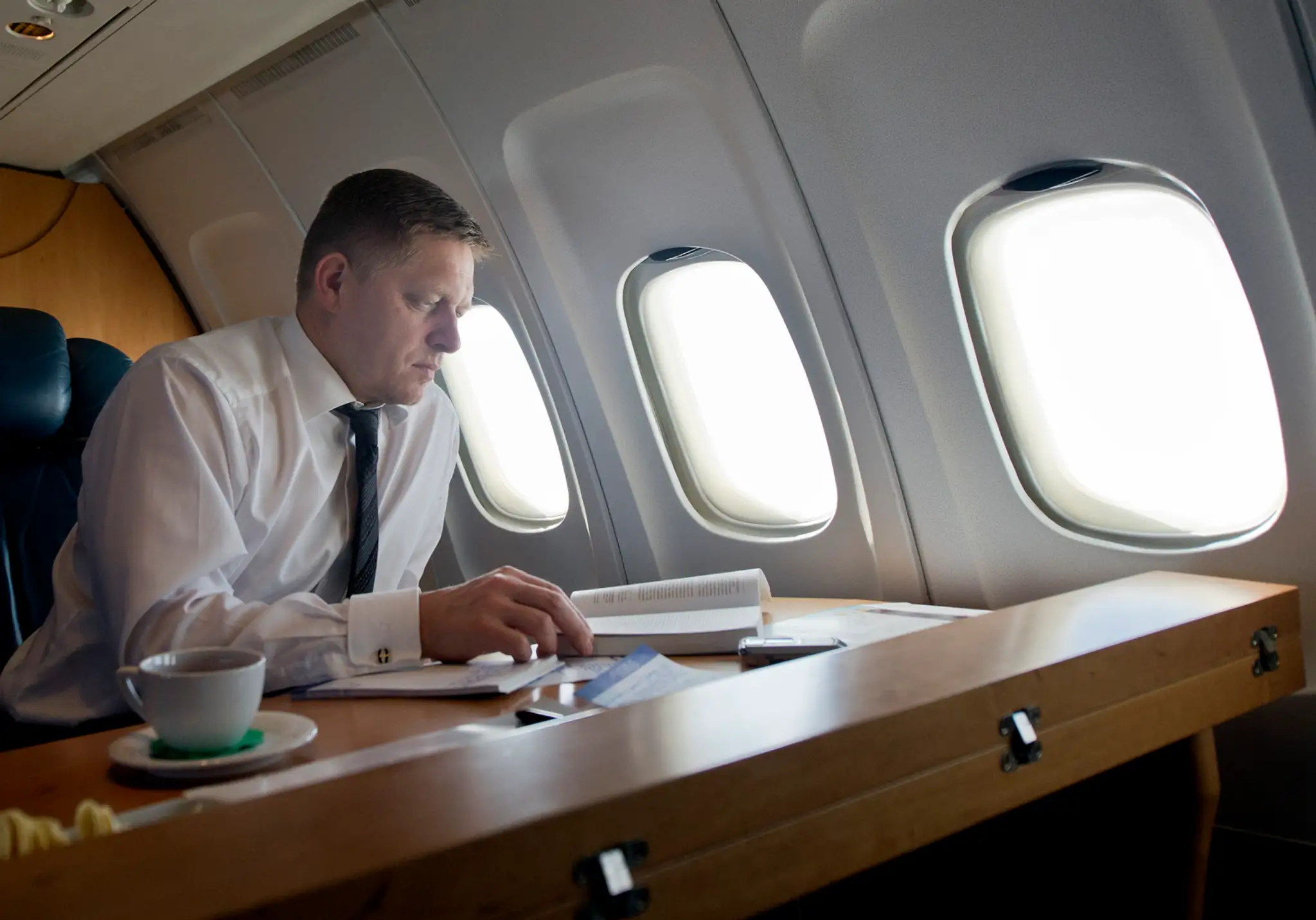 Premiér Robert Fico počas letu