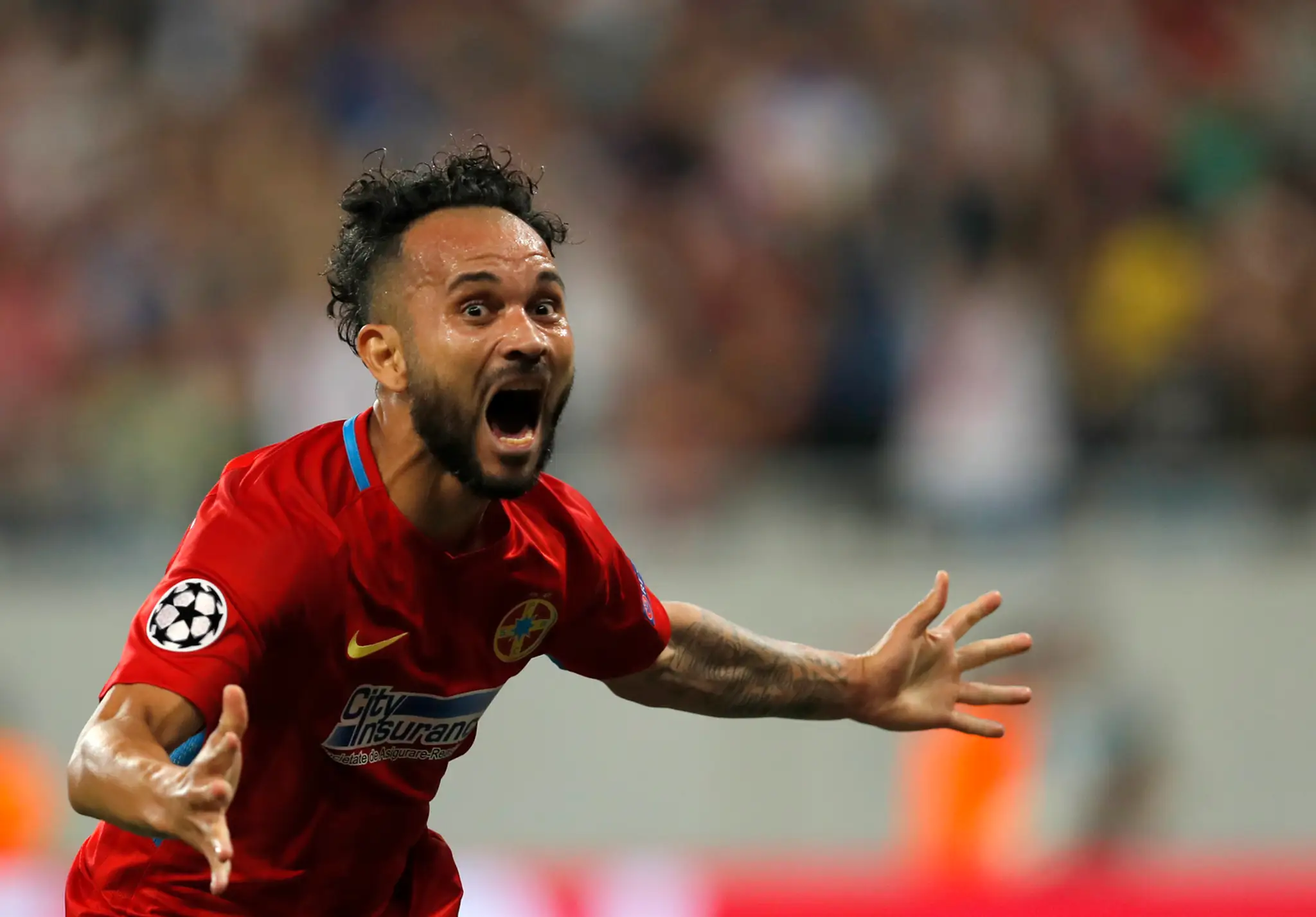 Júnior Morais z FCSB sa teší z gólu v sieti Sportingu v odvete predkola play-off LM.