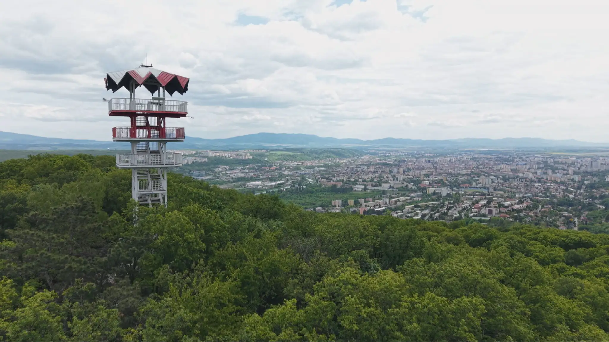 Rekonštrukcia vyhliadkovej veže na kopci Hradná.