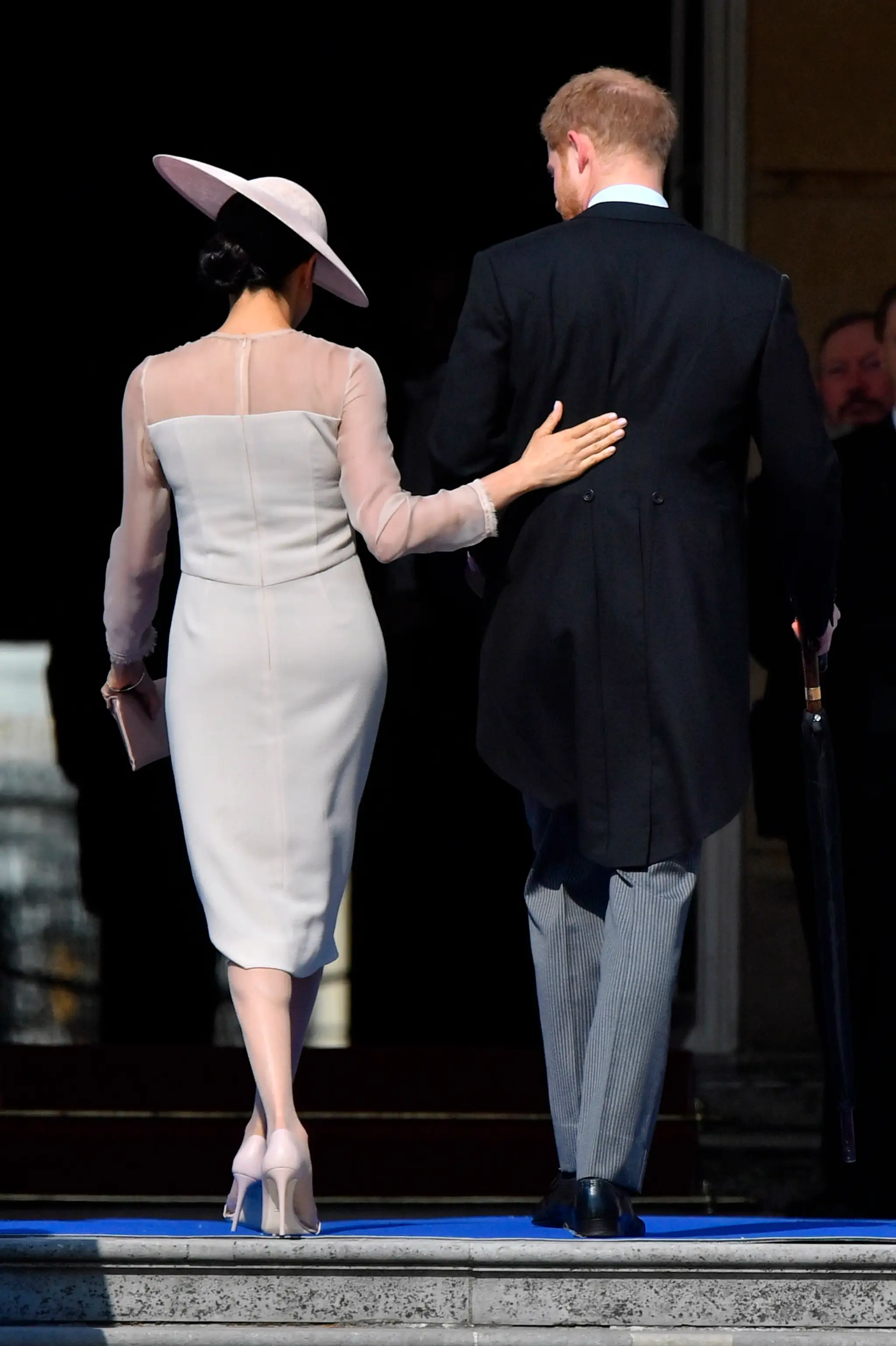 Prvýkrát na verejnosti ako novomanželia. Harry a Meghan žiaria šťastím