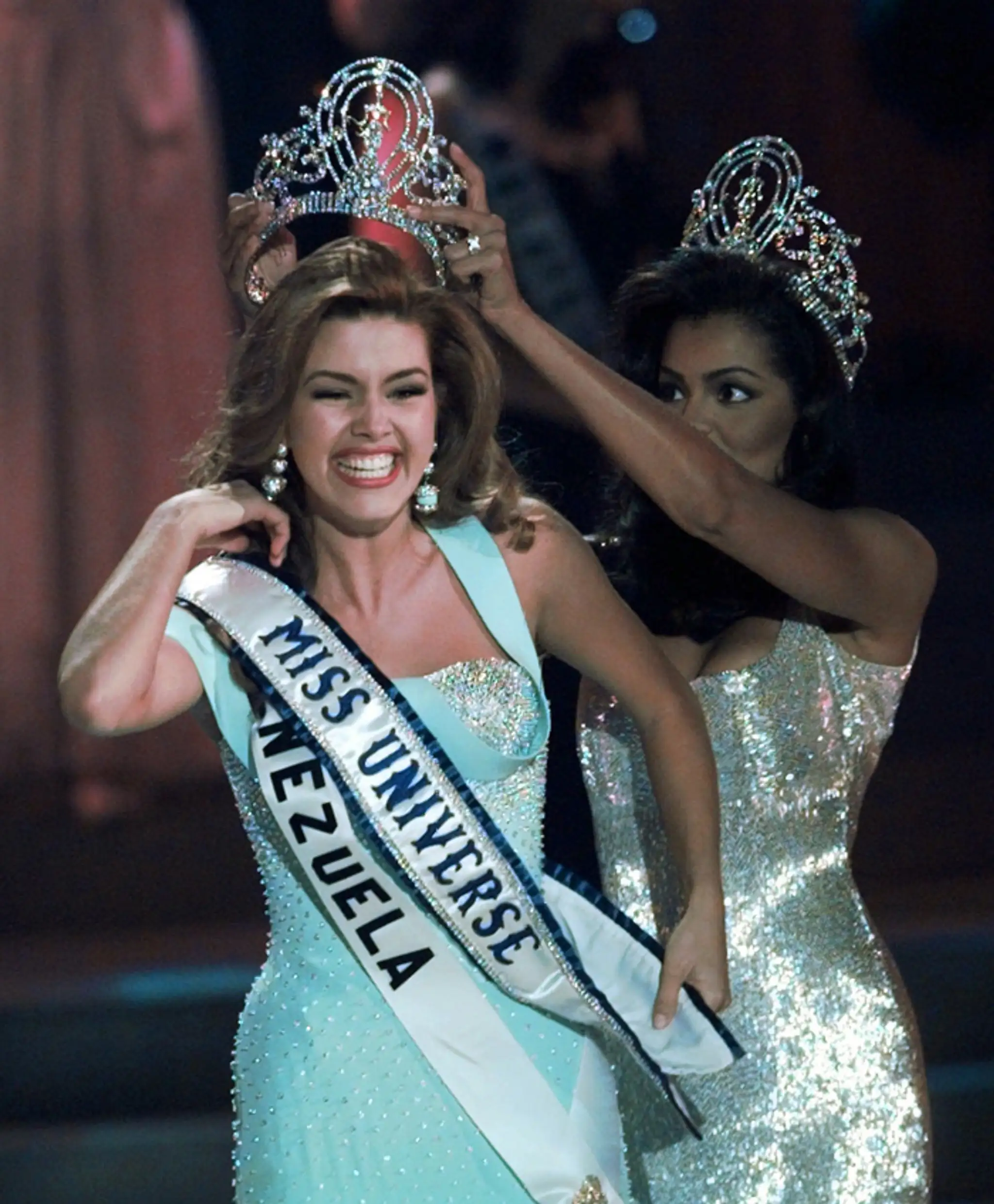Na archívnej snímke zo 17. mája 1996 nová Miss Universe z roku 1996 Alicia Machadová.
