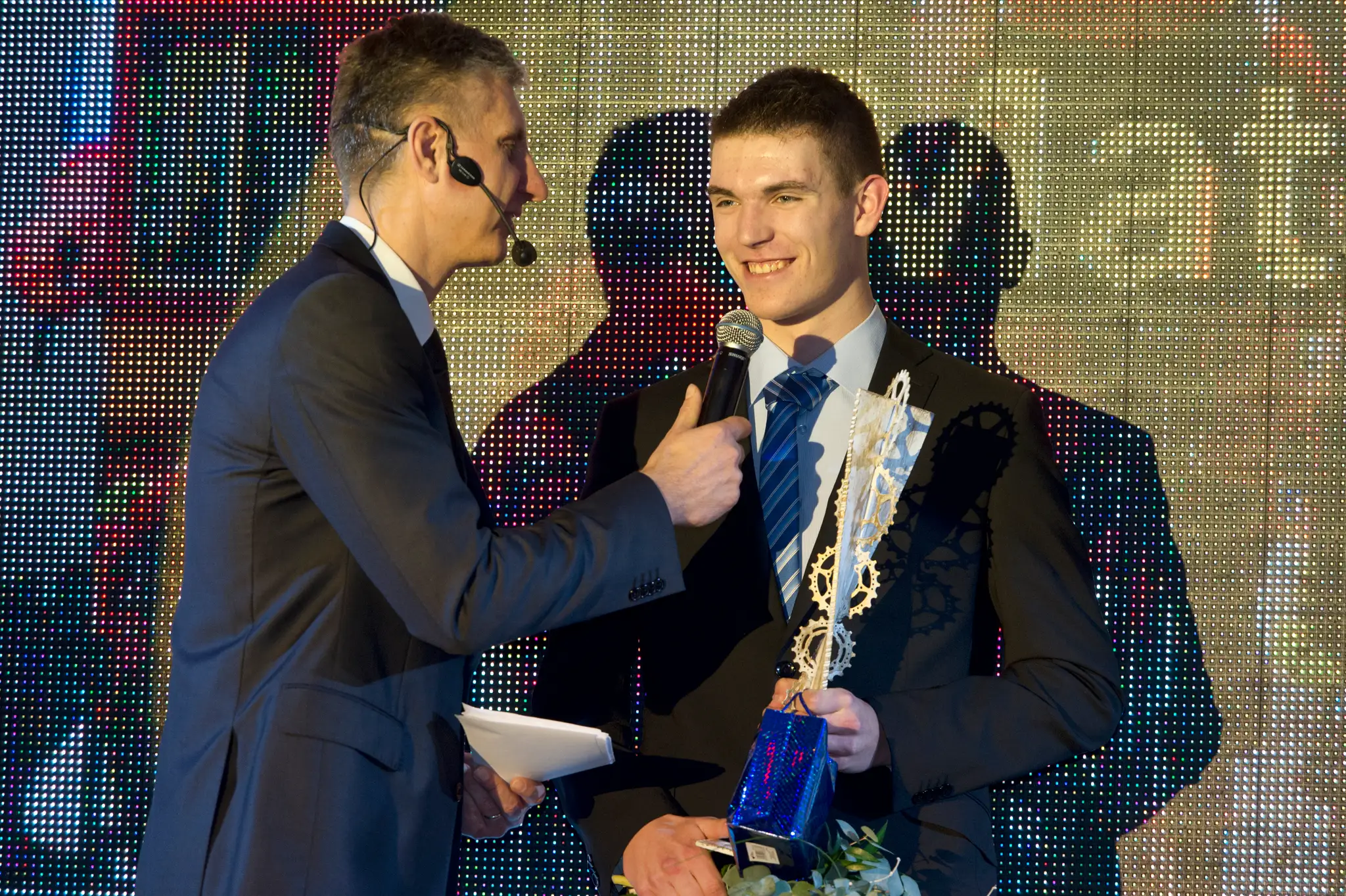 Matúš Štoček si preberá ocenenie cyklistického talentu roka 2016