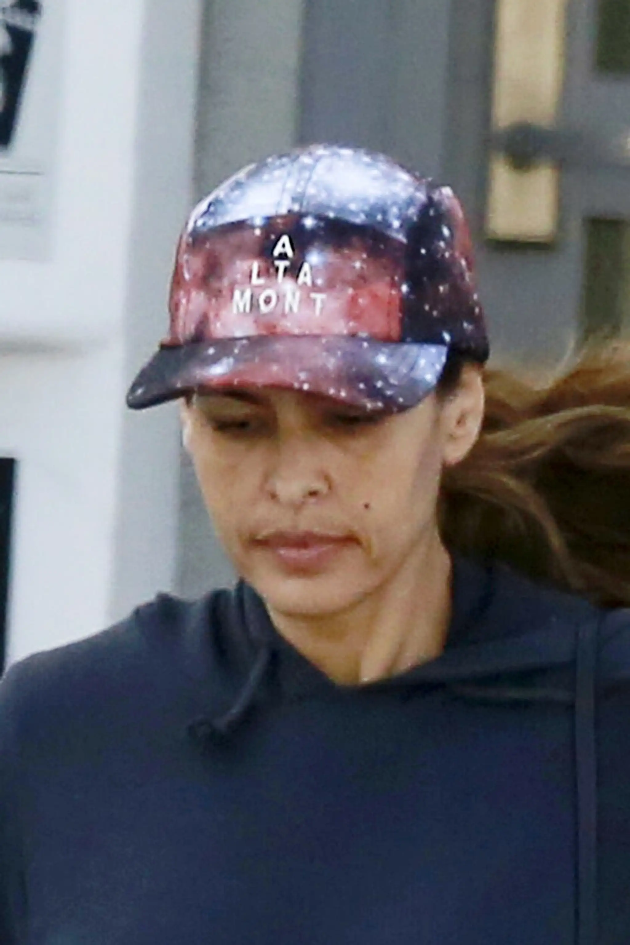 Eva Mendes bez mejkapu.
