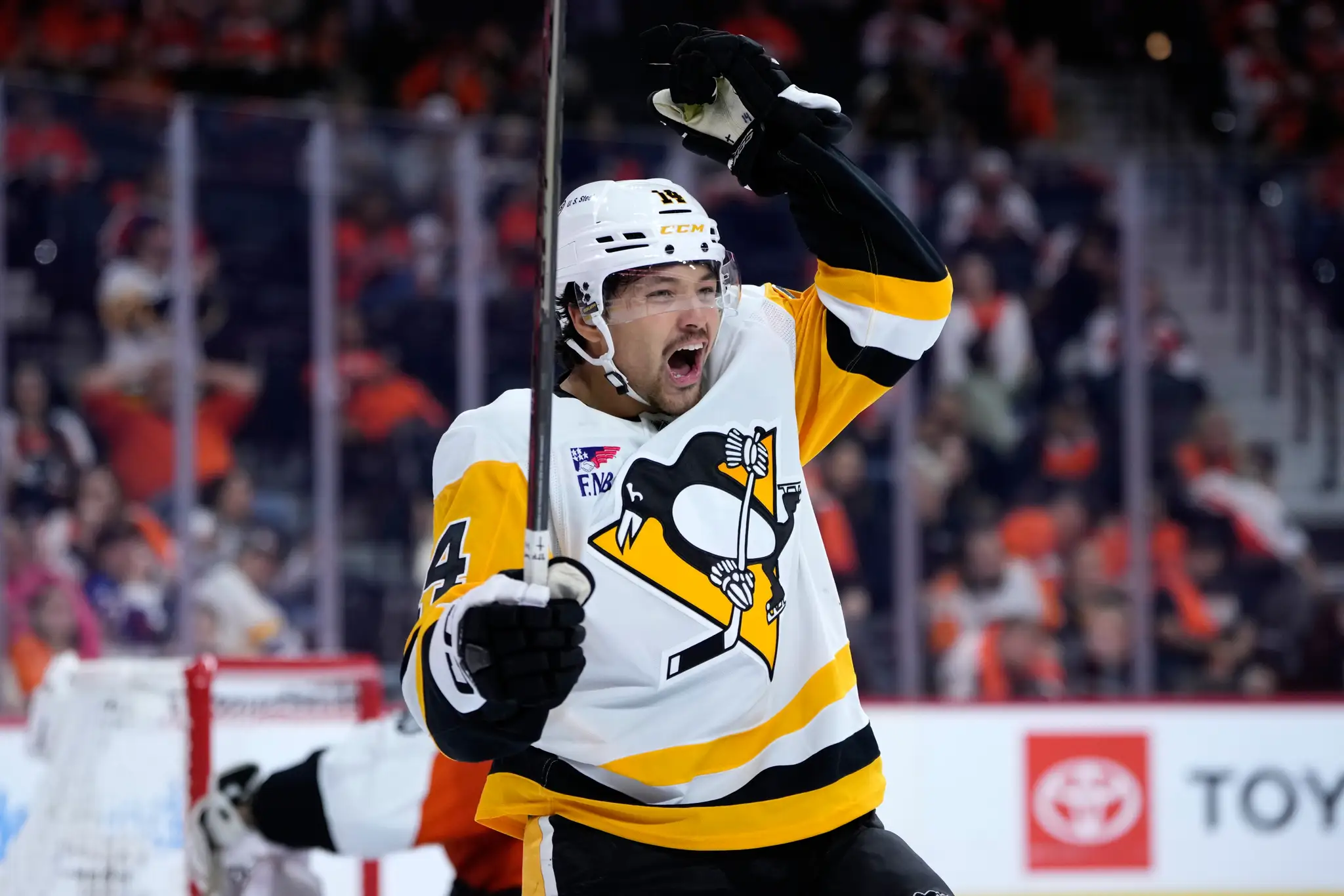 Útočník Pittsburghu Nick Robertson.