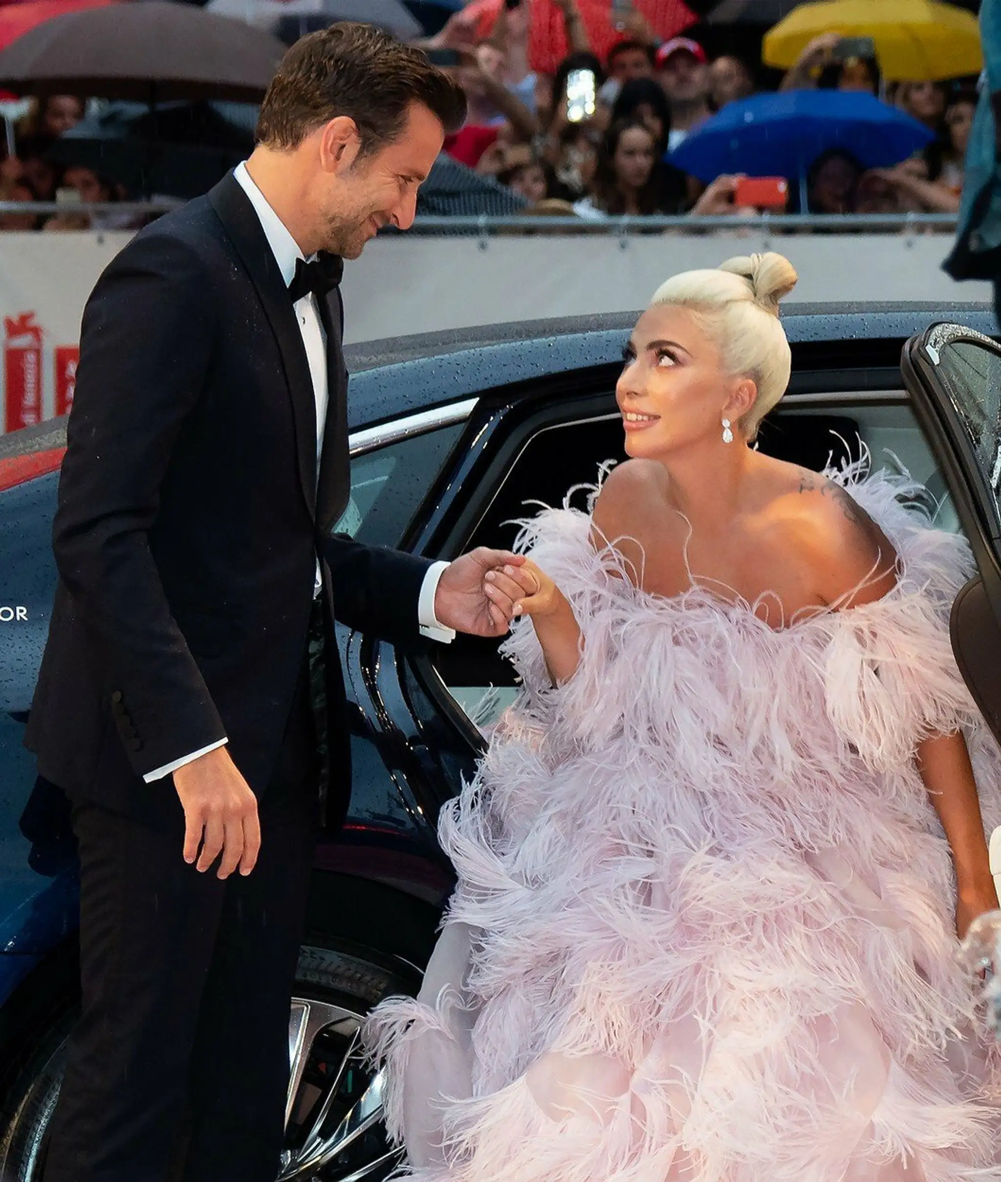 Bradley Cooper a Lady Gaga na Medzinárodnom filmovom festivale v Benátkach