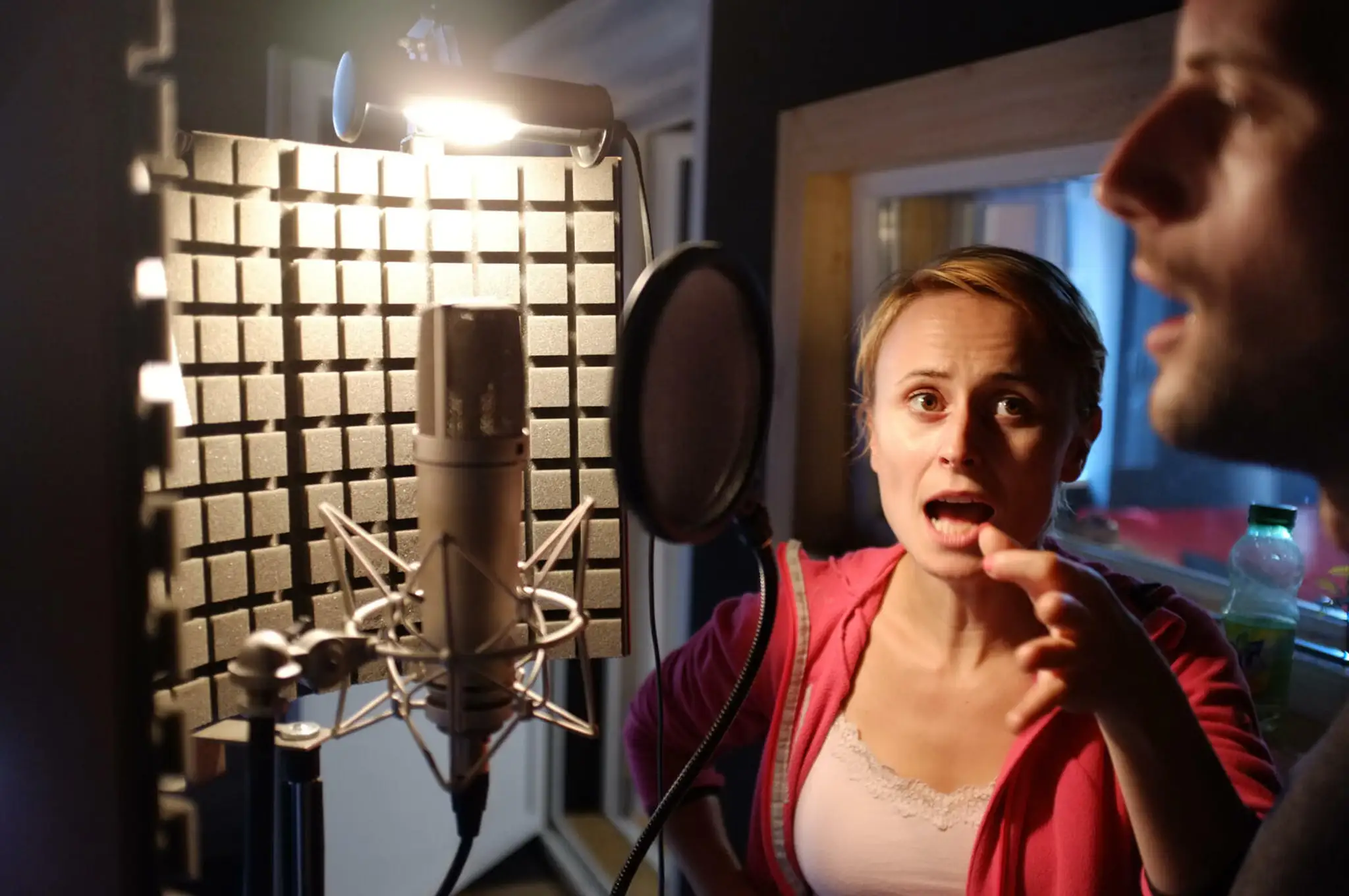 Janais pri nahrávaní vianočného albumu.