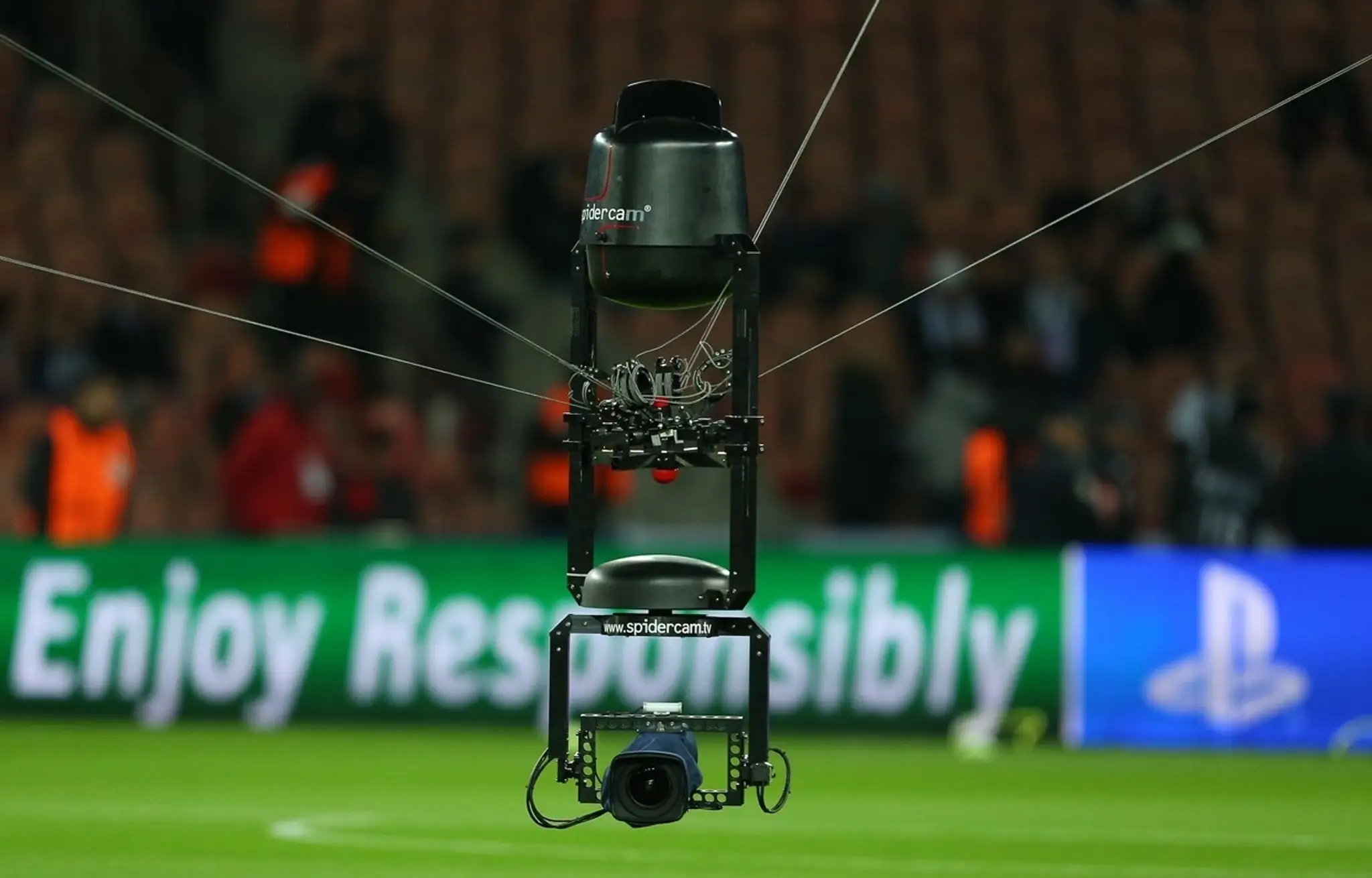Spidercam v plnom nasadení.