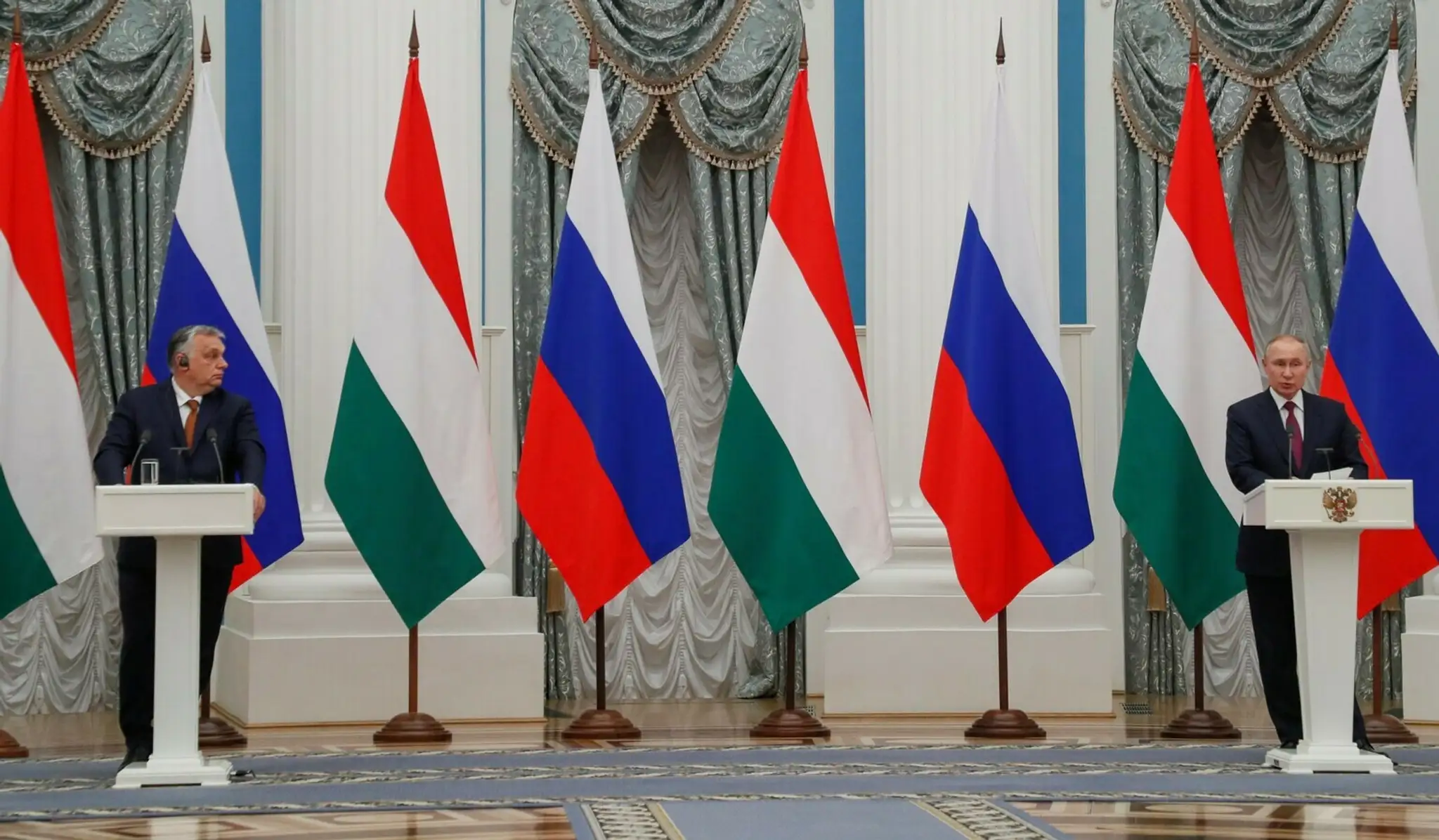 Maďarský premiér Viktor Orbán (vľavo) a ruský prezident Vladimir Putin.