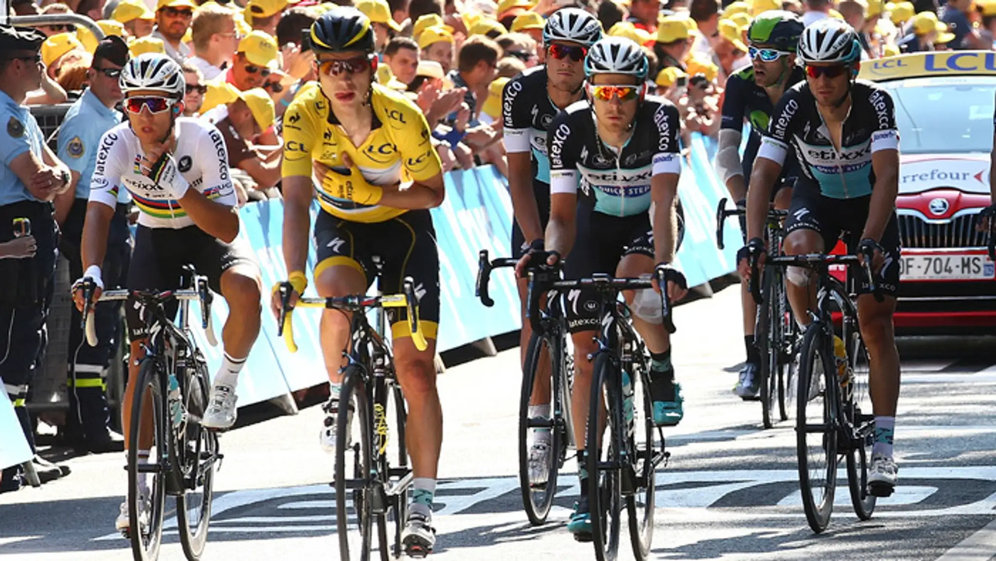 Tony Martin po páde tesne pred cieľom 6. etapy z Abbeville do Le Havre.
