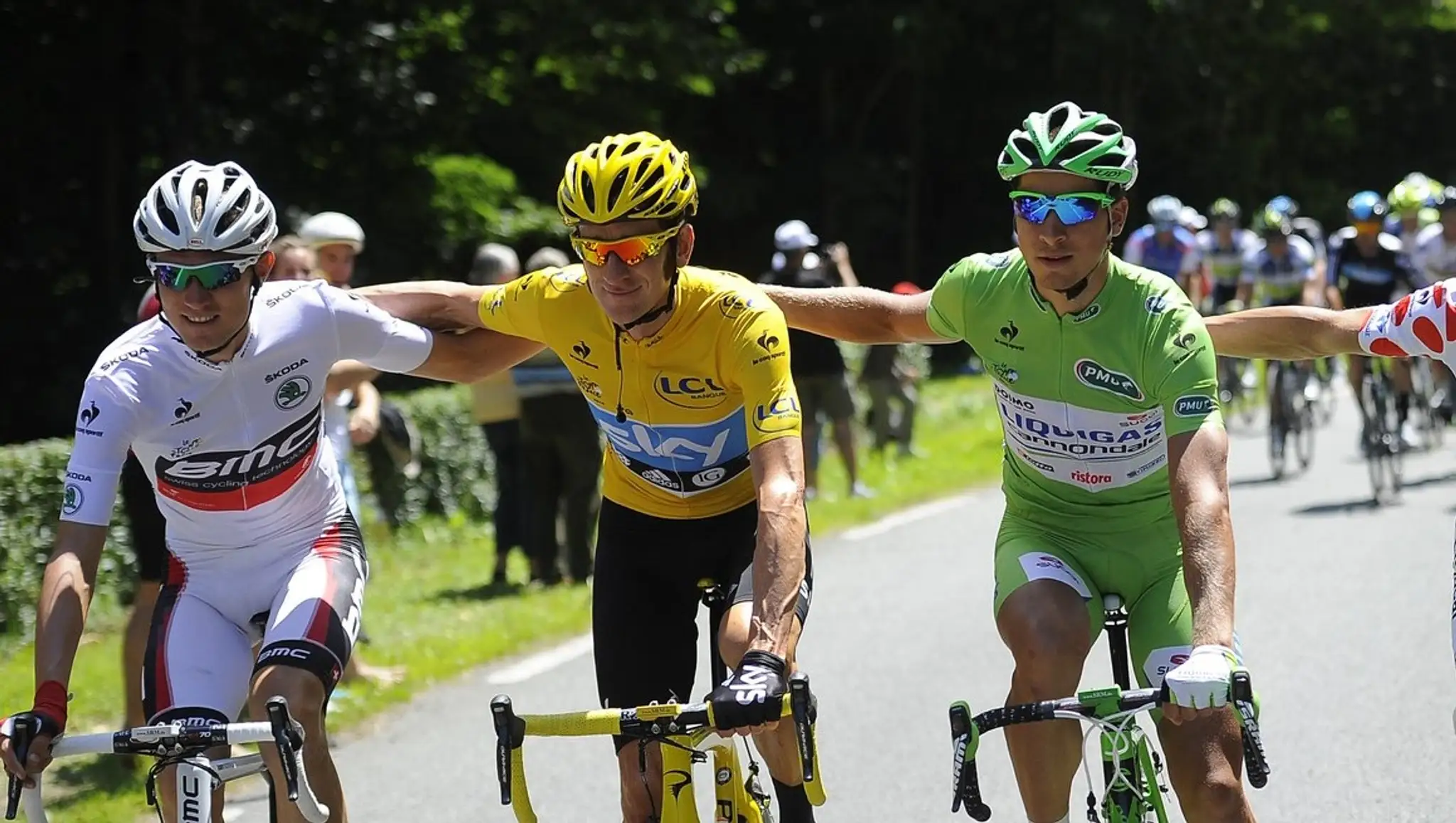 Bradley Wiggins a Peter Sagan ako víťazi žltého resp. zeleného dresu na Tour de France 2012