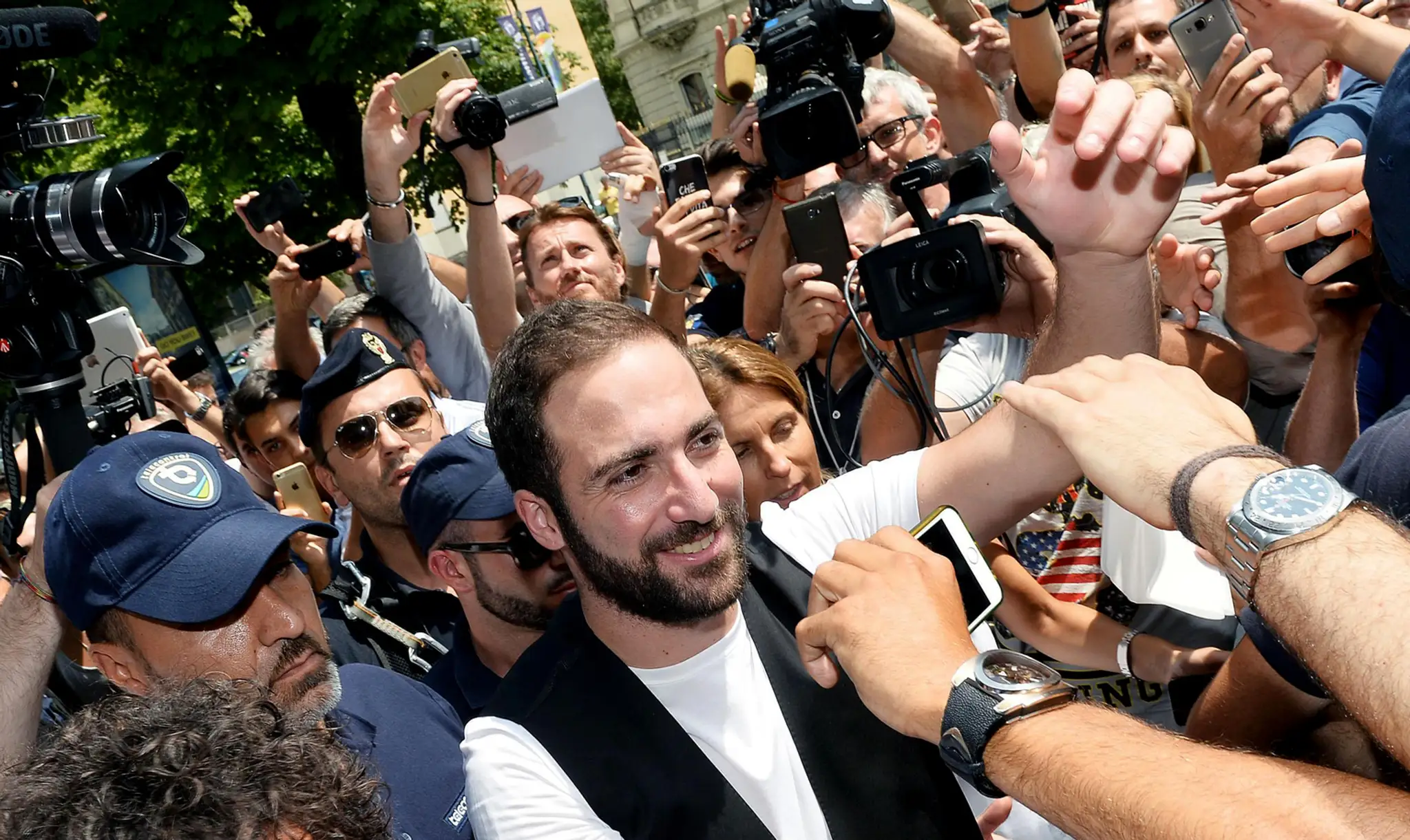 Gonzalo Higuaín prestúpil do Juventusu Turín.