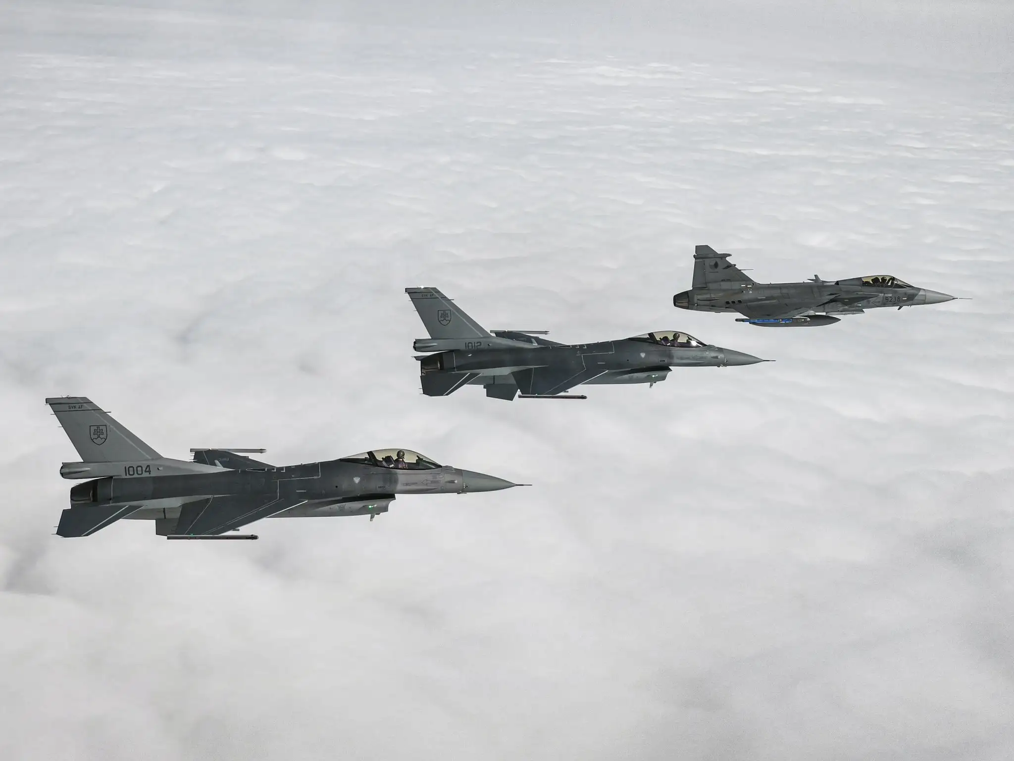 Slovenské stíhačky F-16 počas cvičenia Federated Cloud 2026.