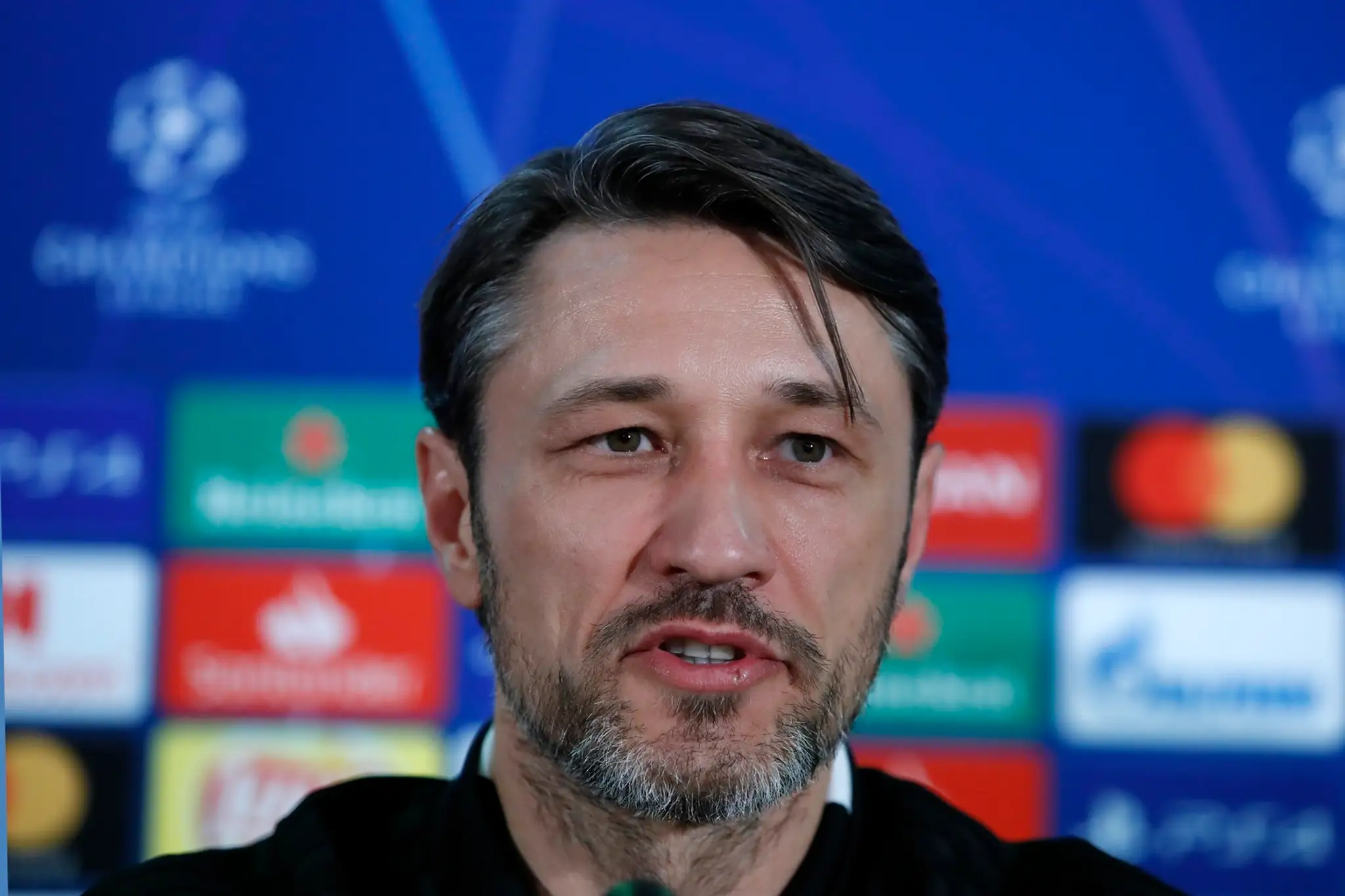 Kouč Bayernu Niko Kovač pred zápasom LM na pôde AEK Atény.