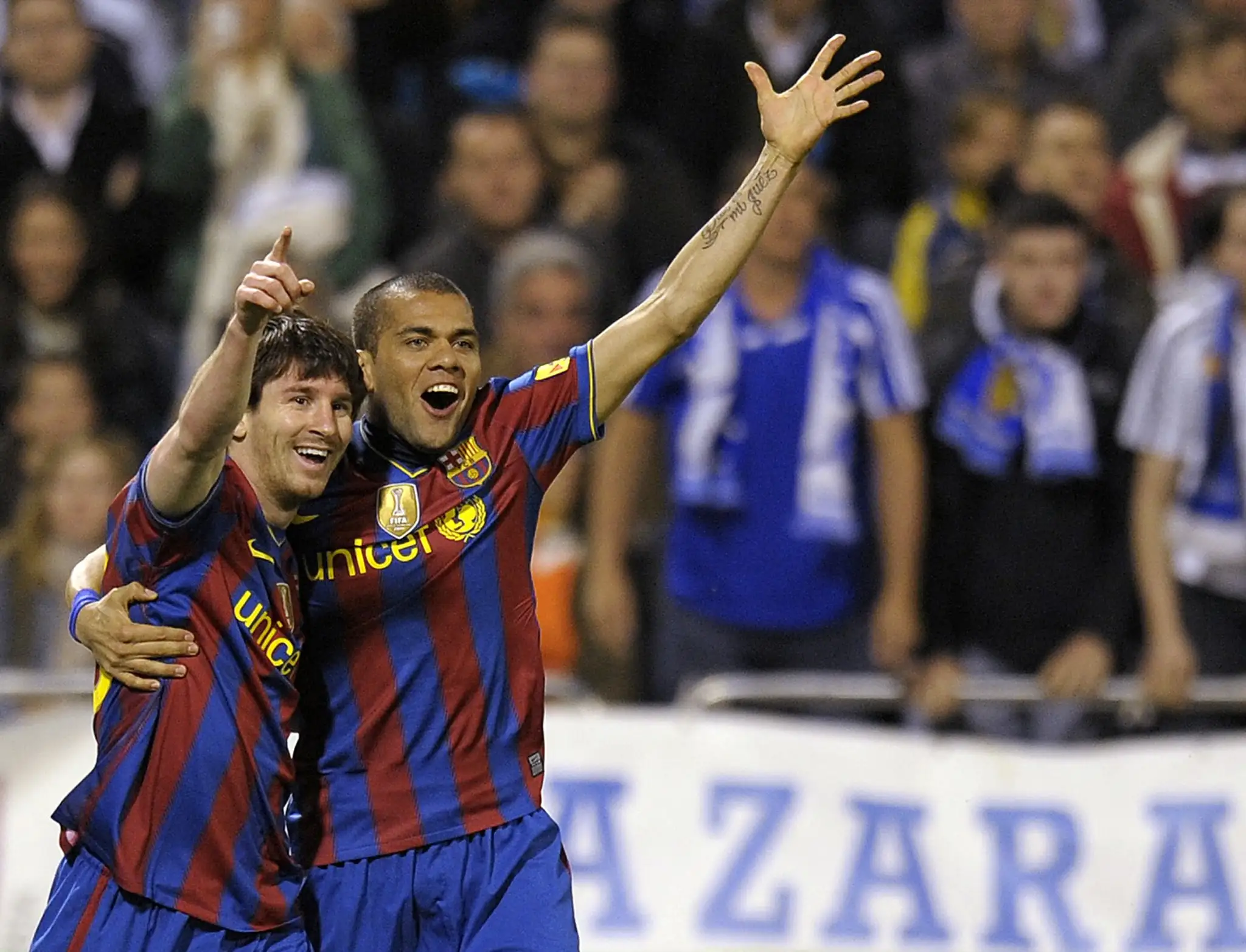 Dani Alves a Lionel Messi v drese FC Barcelona 