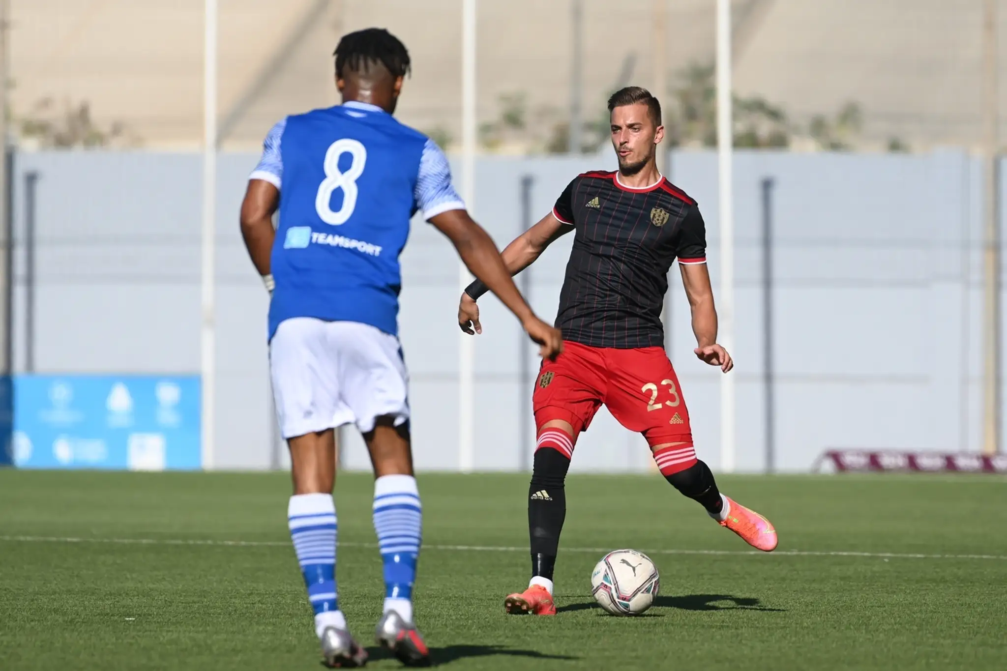 Futbalista Filip Twardzik v drese Trnavy.