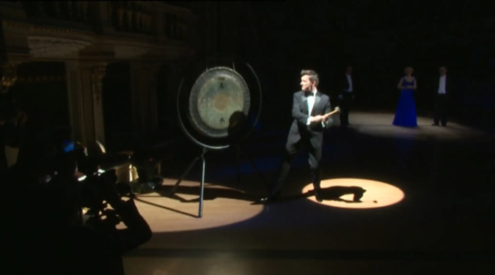 Rick Astley otvoril 15. ročník Plesu v opera a sezónu na Slovensku.