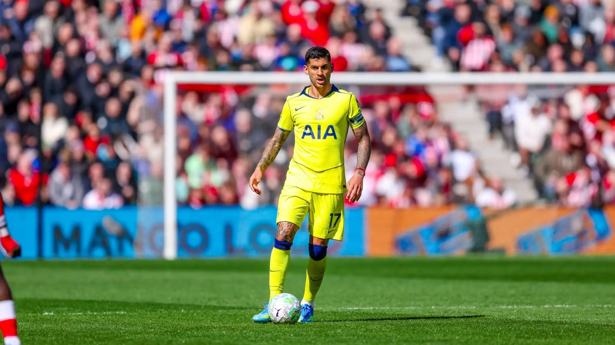 Argentínsky stopér Cristian Romero.