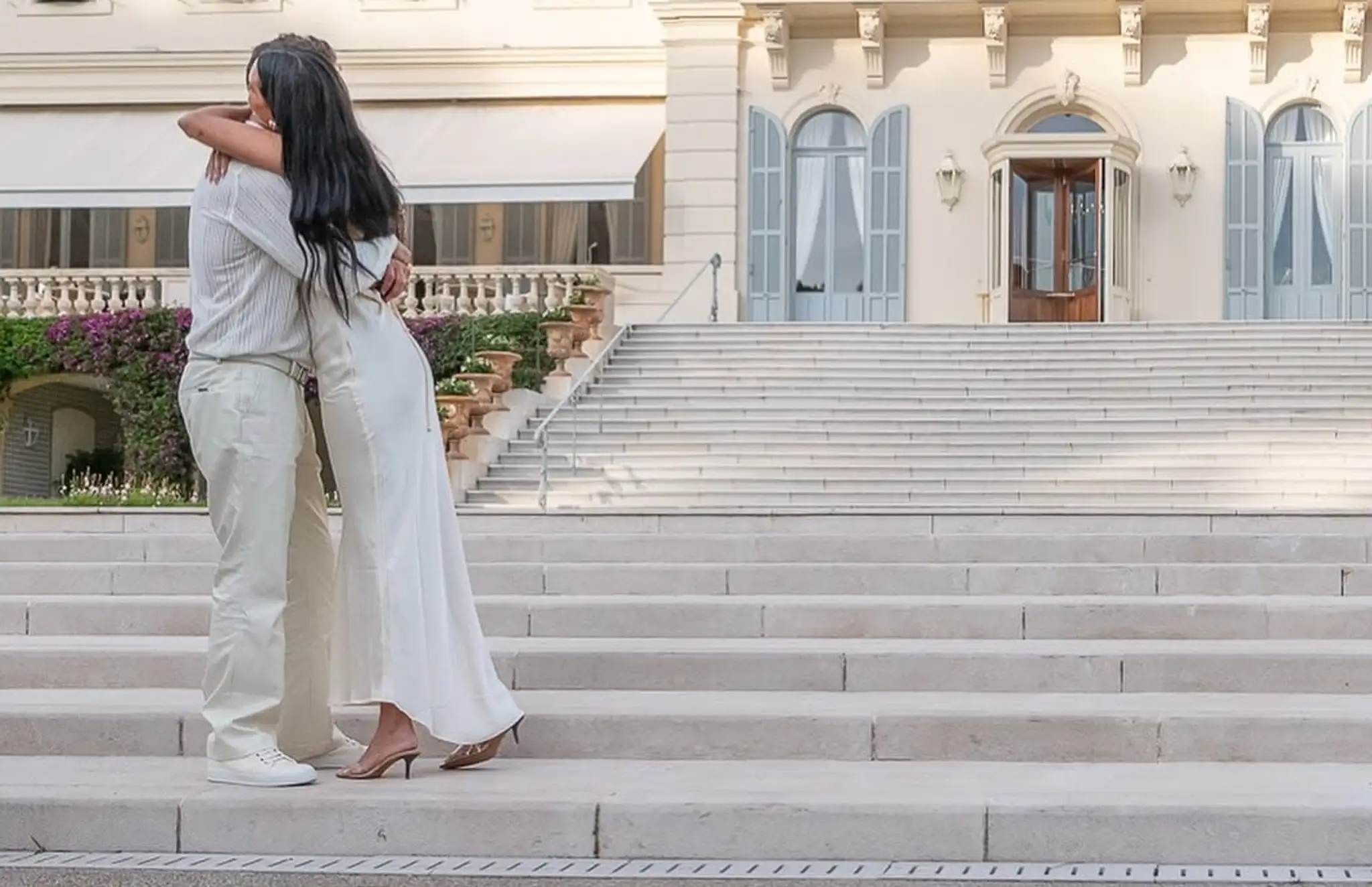 Robin Thicke a April Love Geary sa znovu zasnúbili