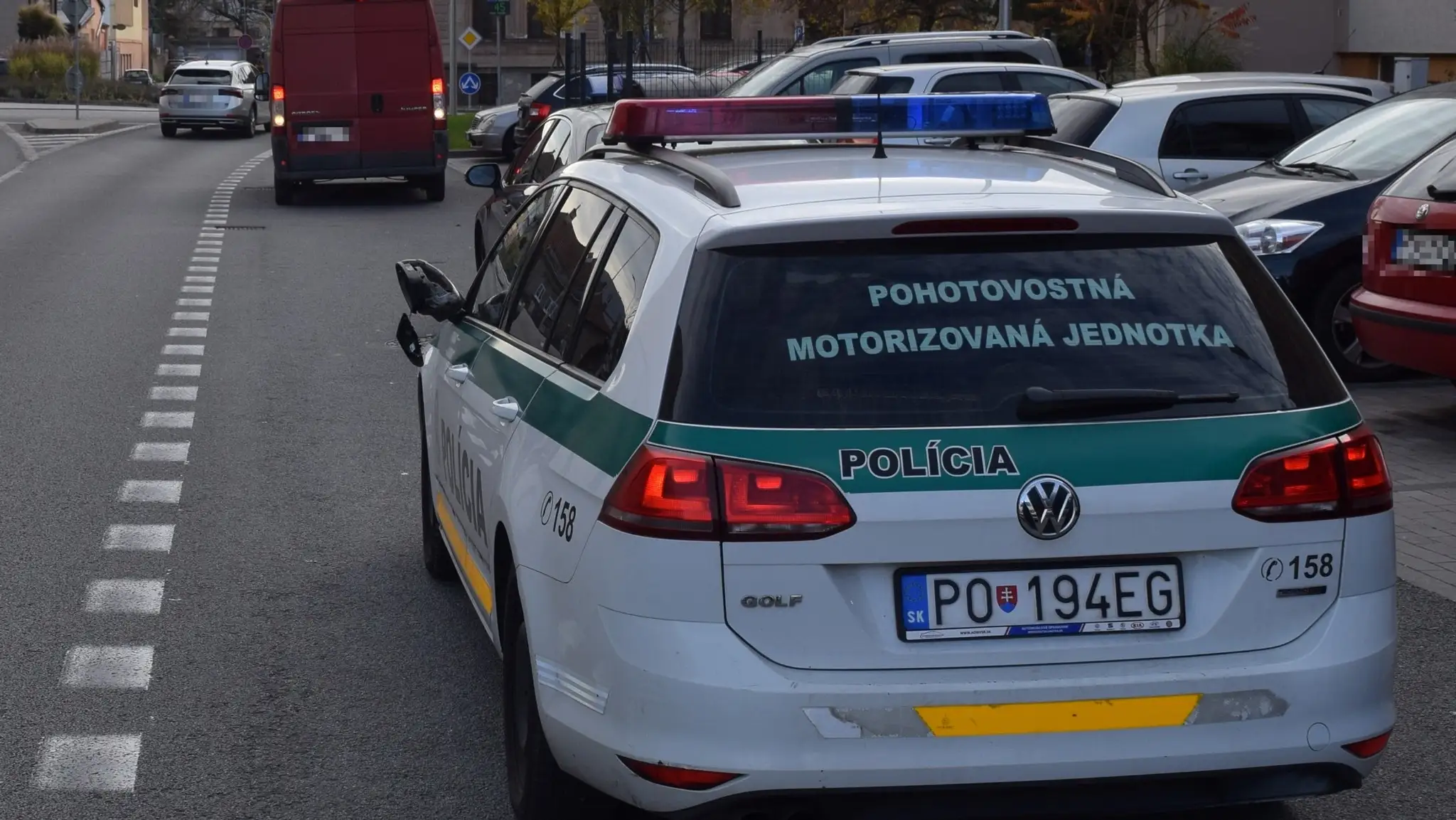 Opitý Angličan v Prešove nabúral policajtov