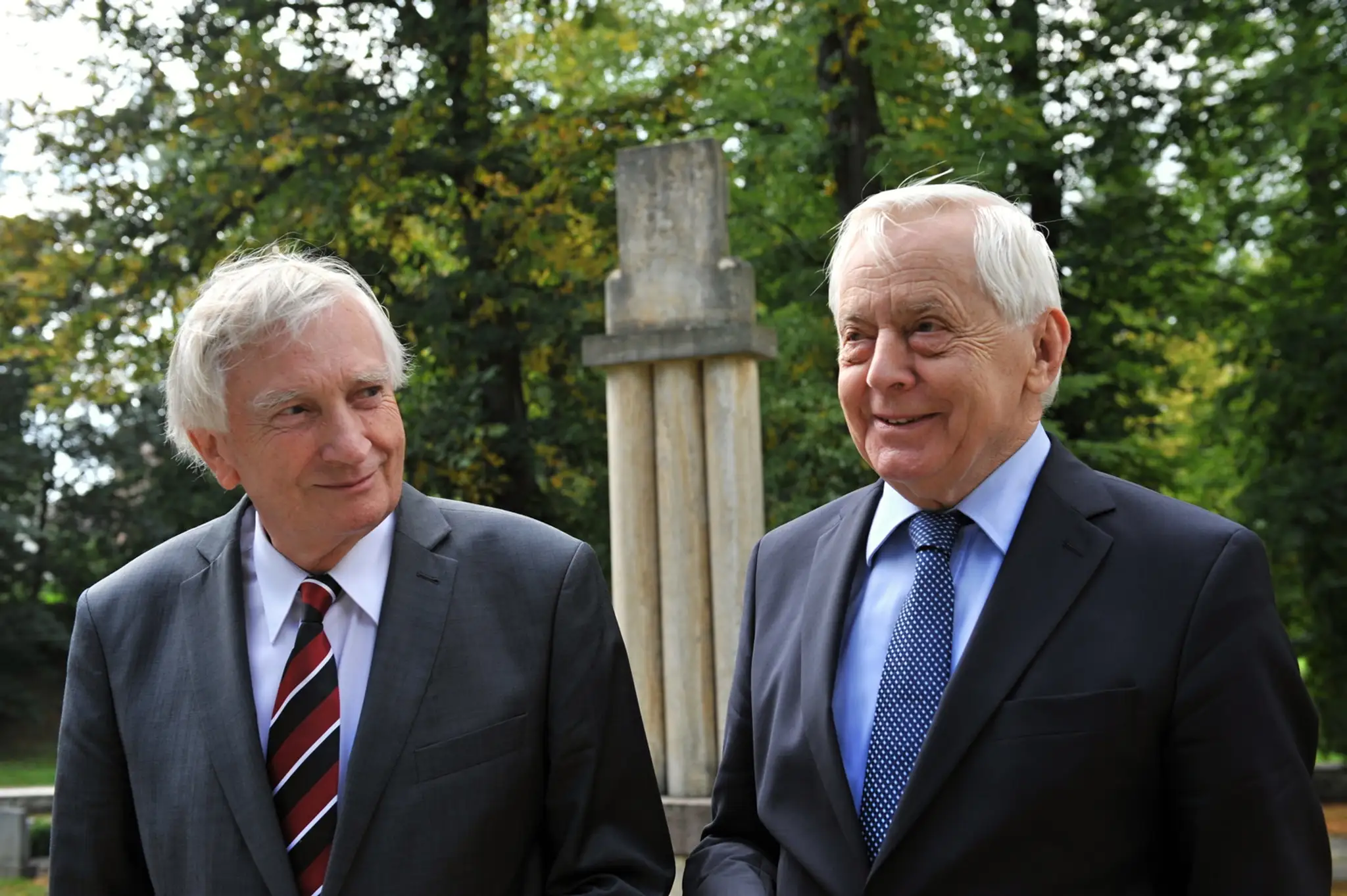 Na snímke sprava Rudolf Chmel a Augustín Maťovčík