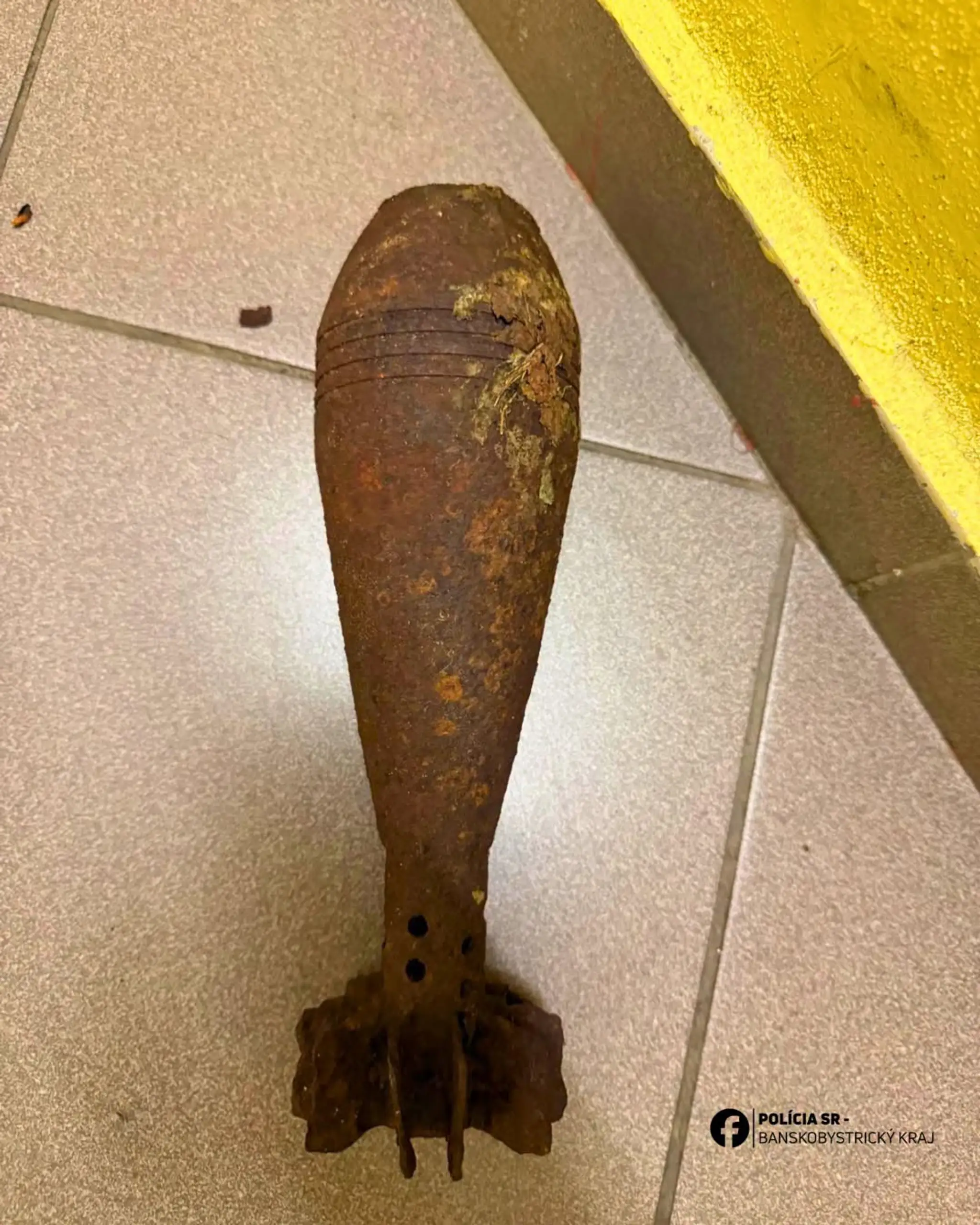 Mínu doniesol policajtom na obvodné oddelenie